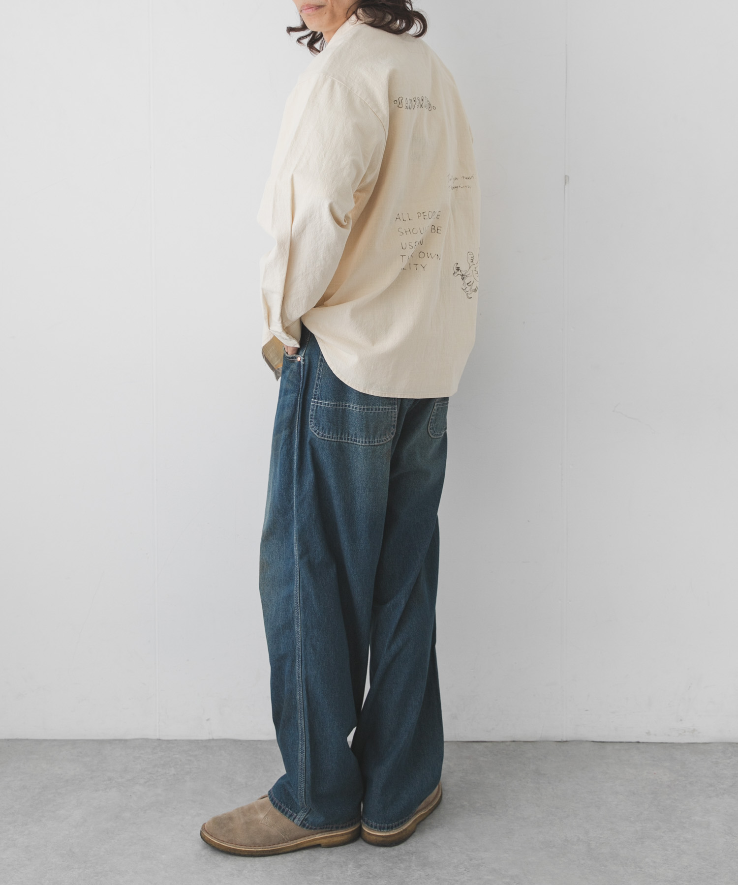 身長：179cm 体重：63kg サイズ：L