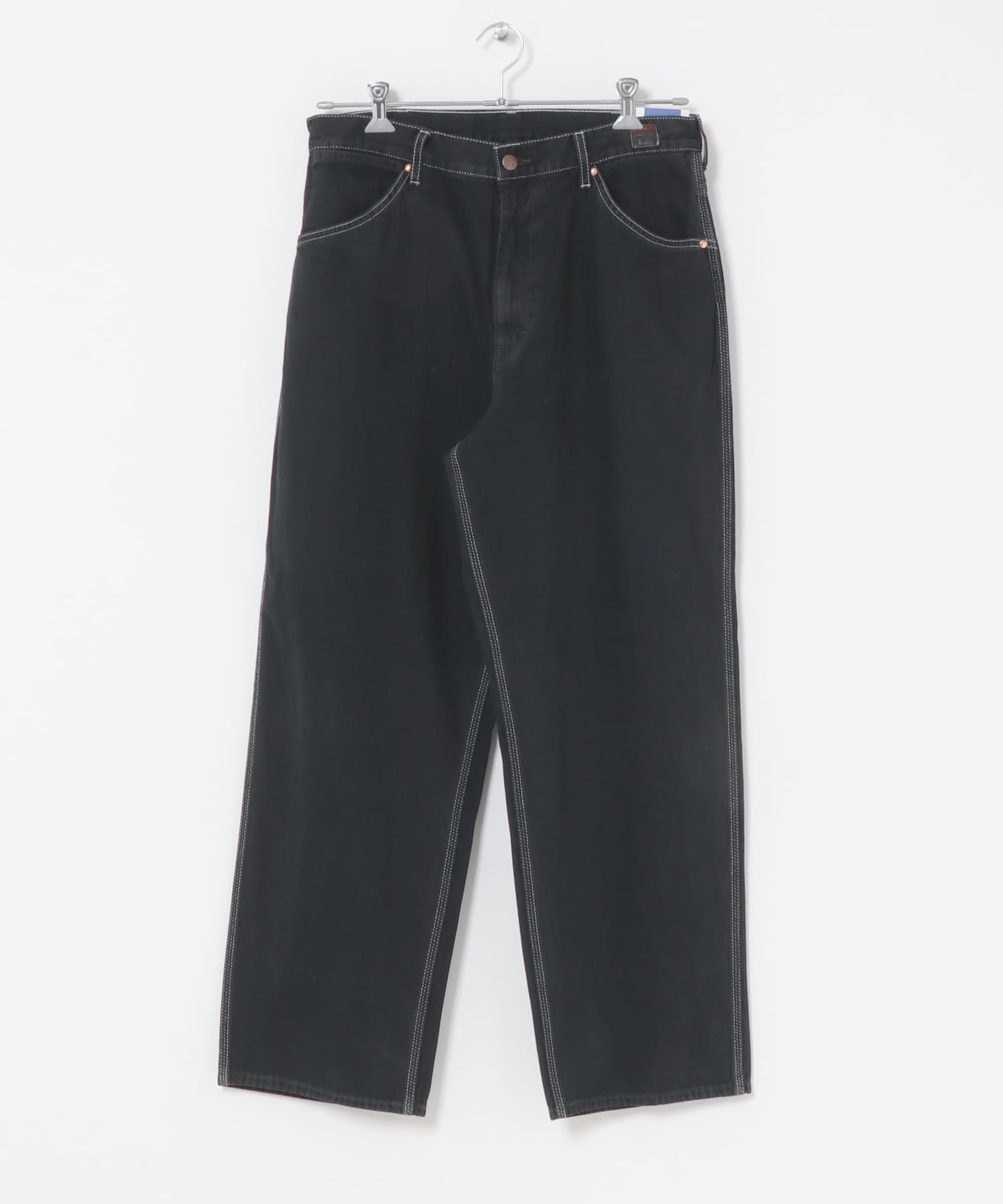 BLACK DYE