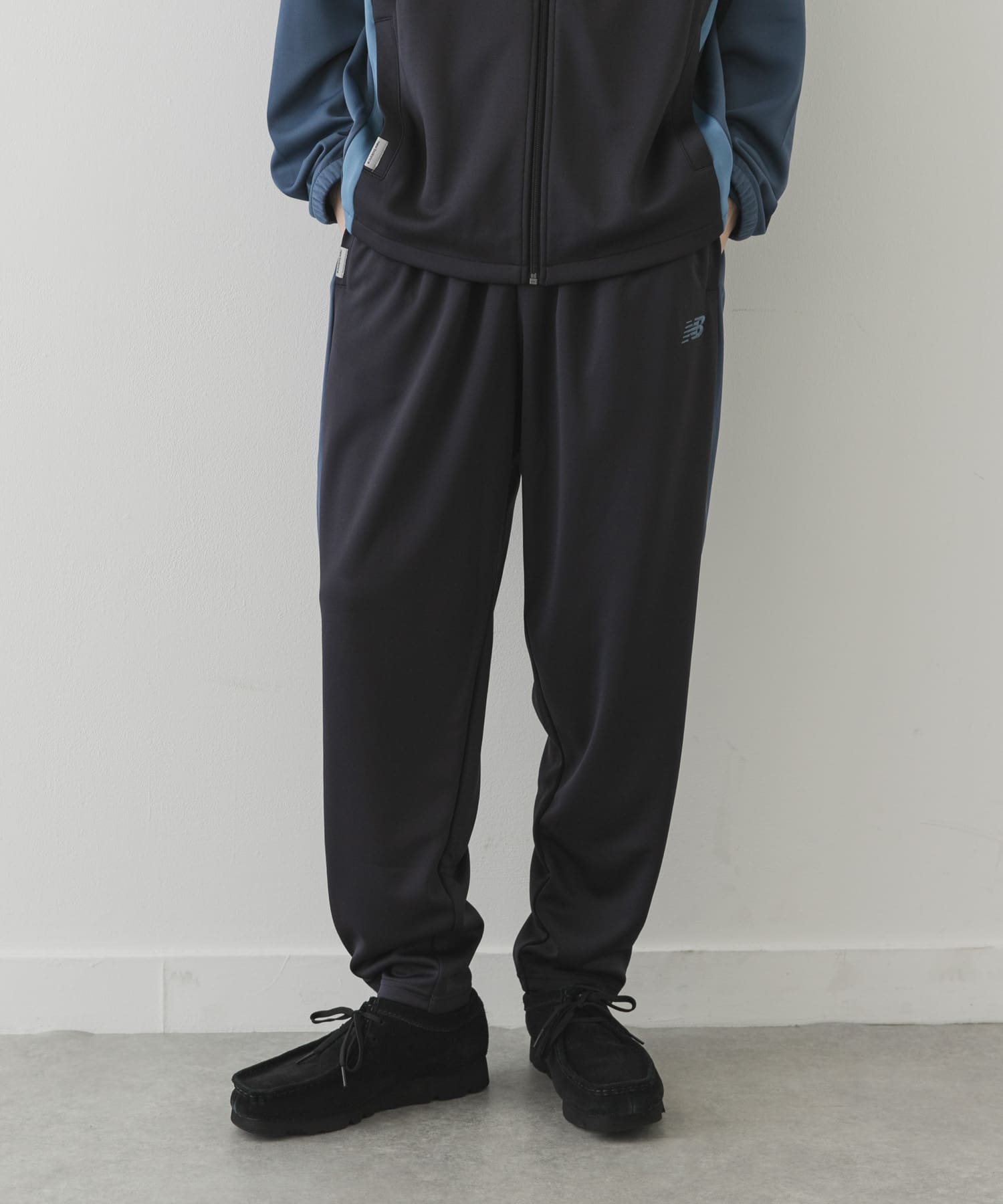 NEW BALANCE　ニットトラックパンツ