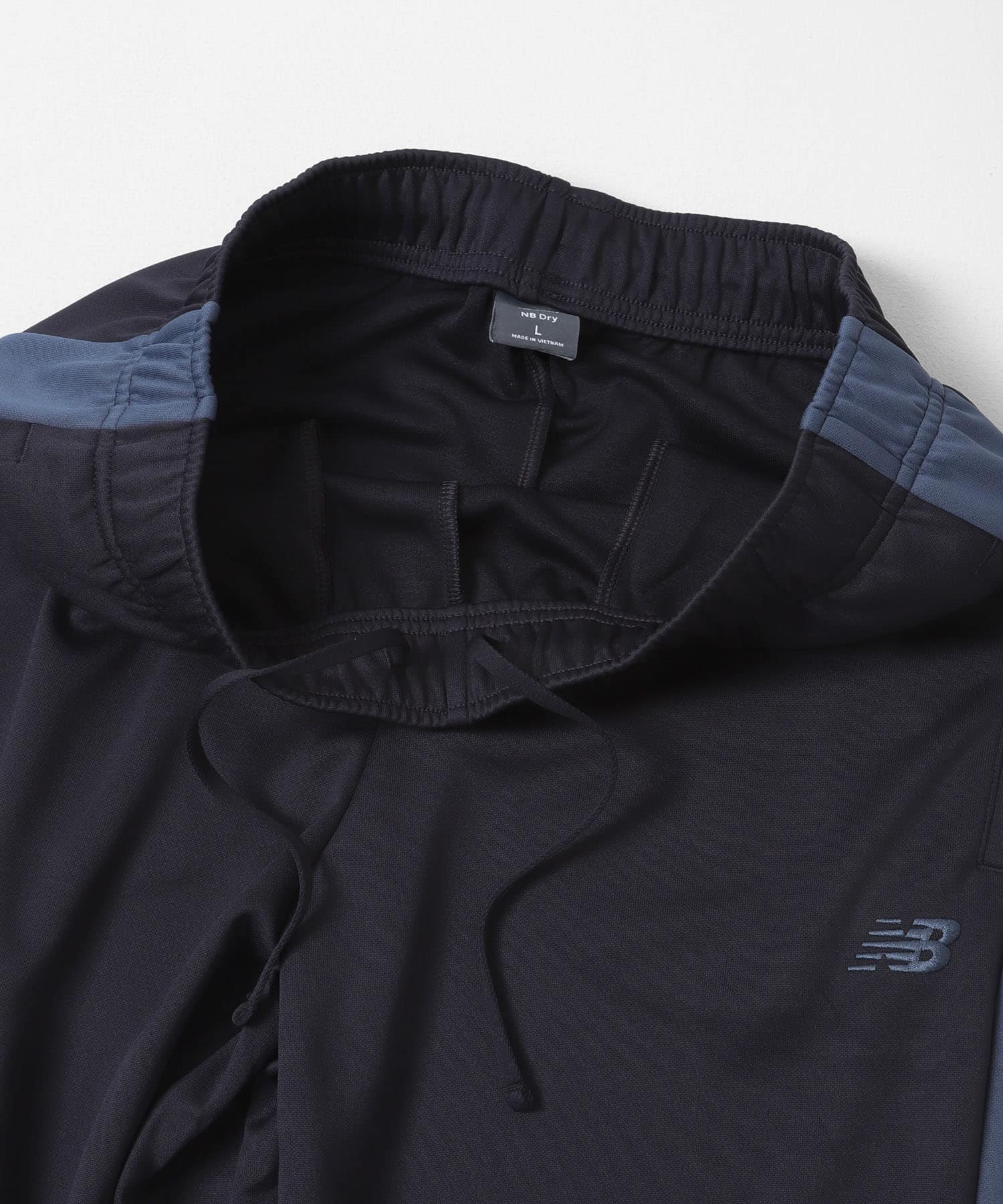 NEW BALANCE　ニットトラックパンツ DARKNIGHT M