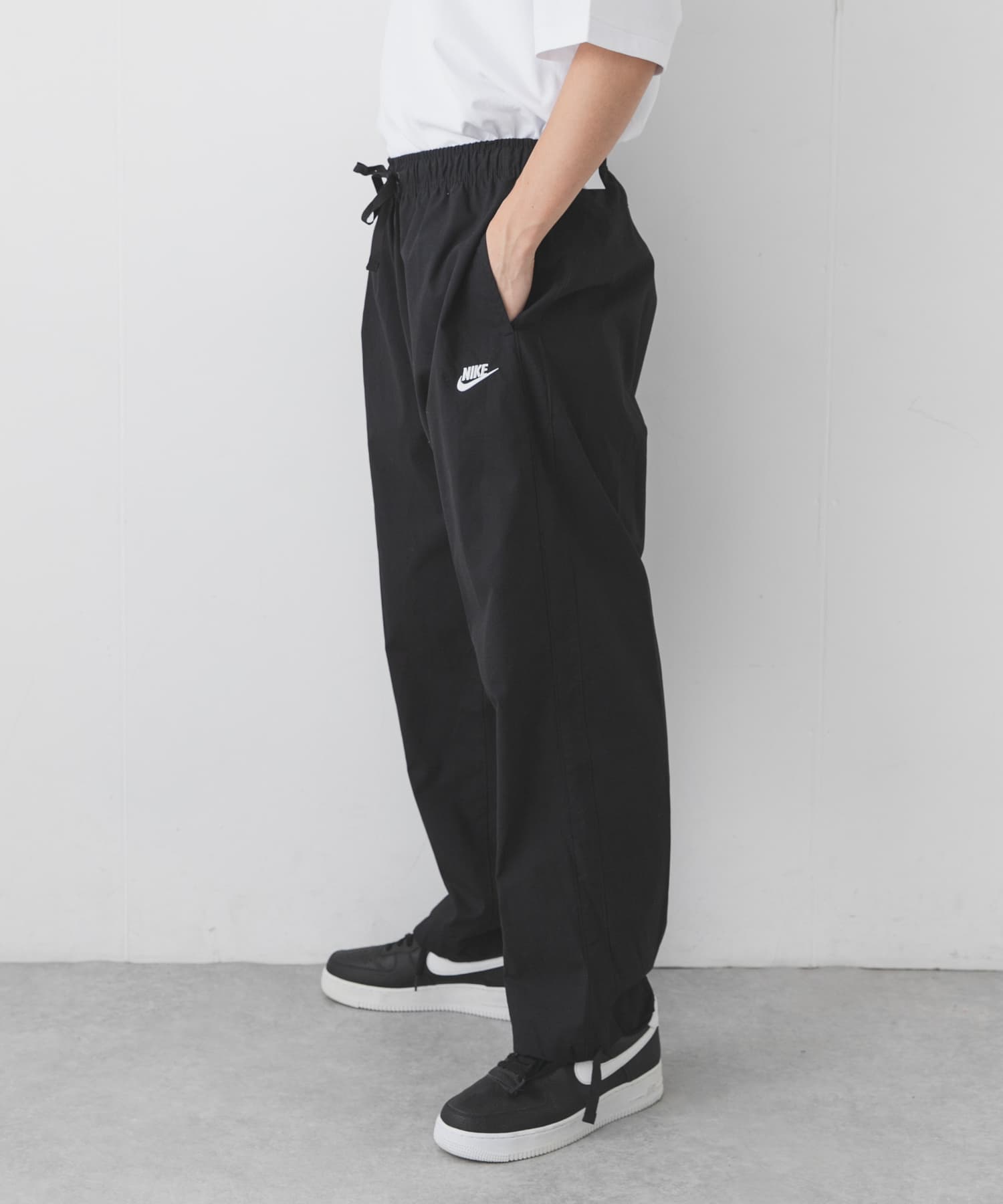 身長：179cm 体重：63kg サイズ：L