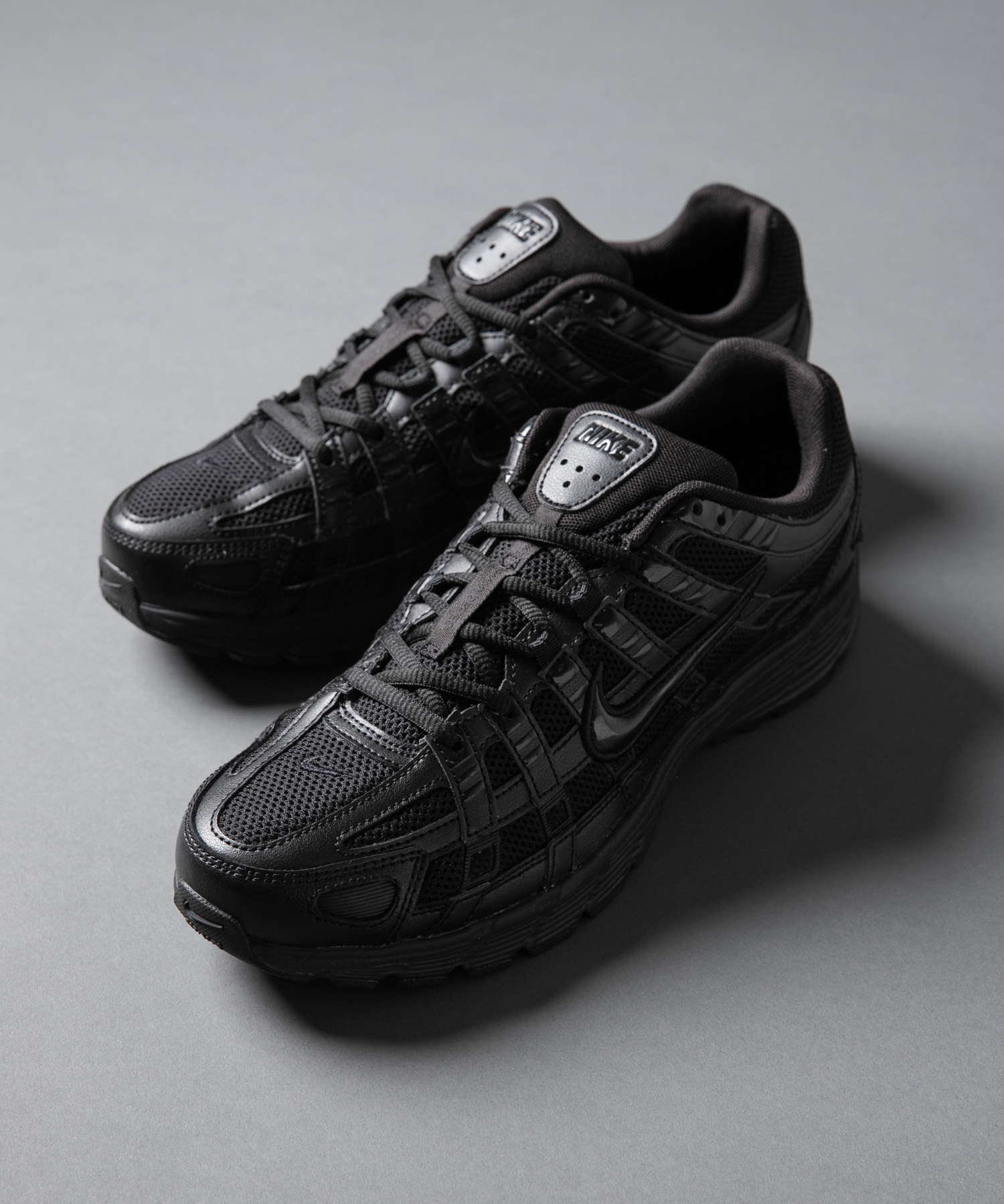 NIKE　P-6000
