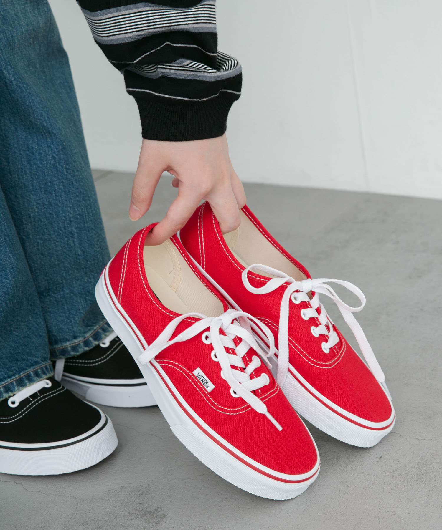 VANS　AUTHENTIC RED 5