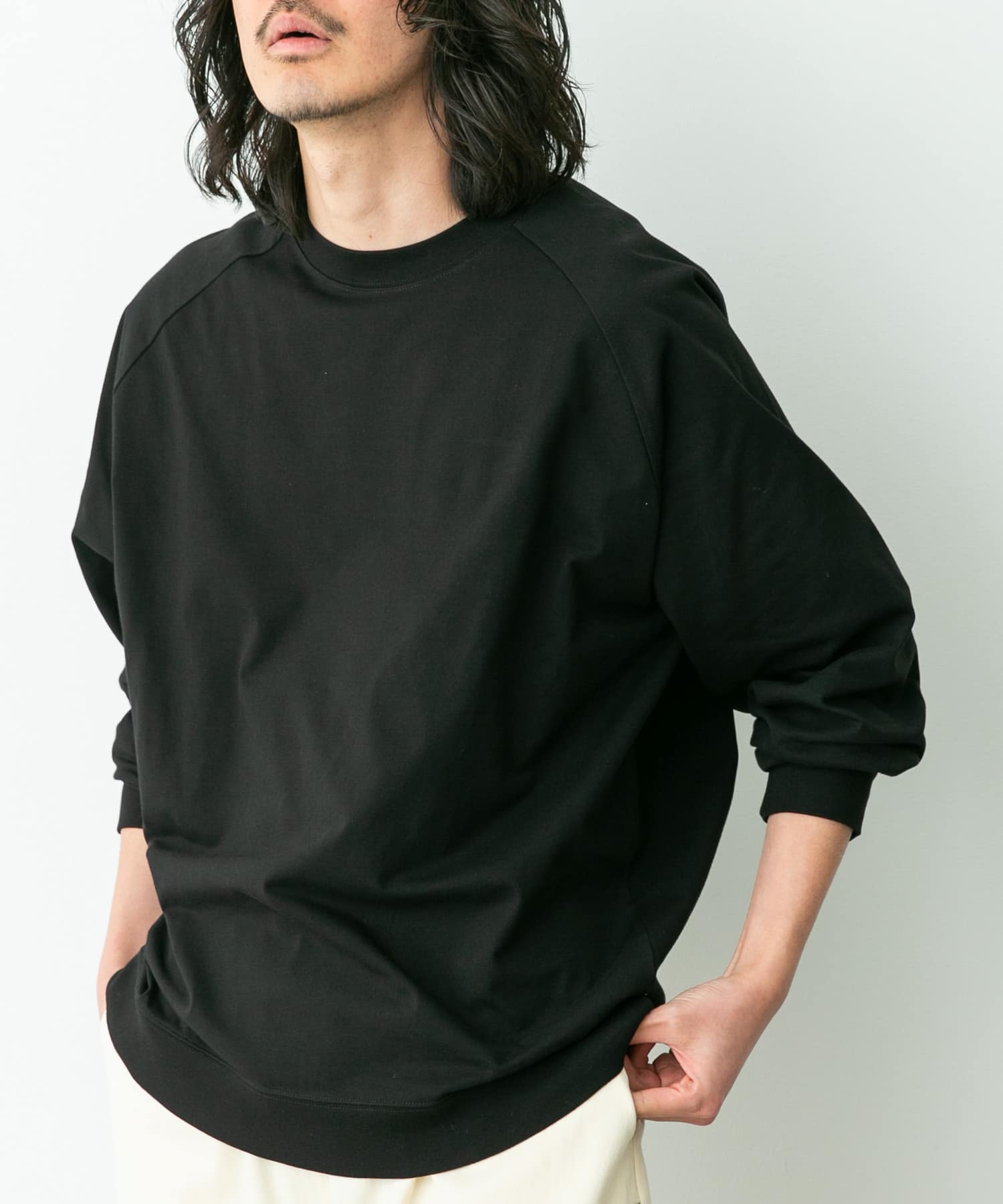 身長：180cm 体重：60kg サイズ：L