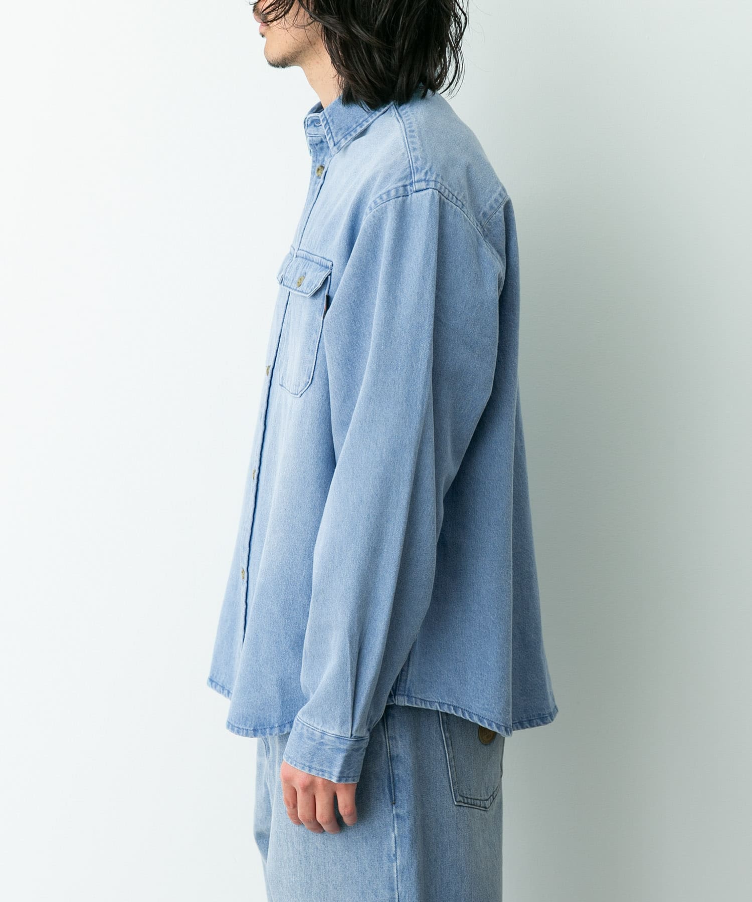 身長：180cm 体重：60kg サイズ：L