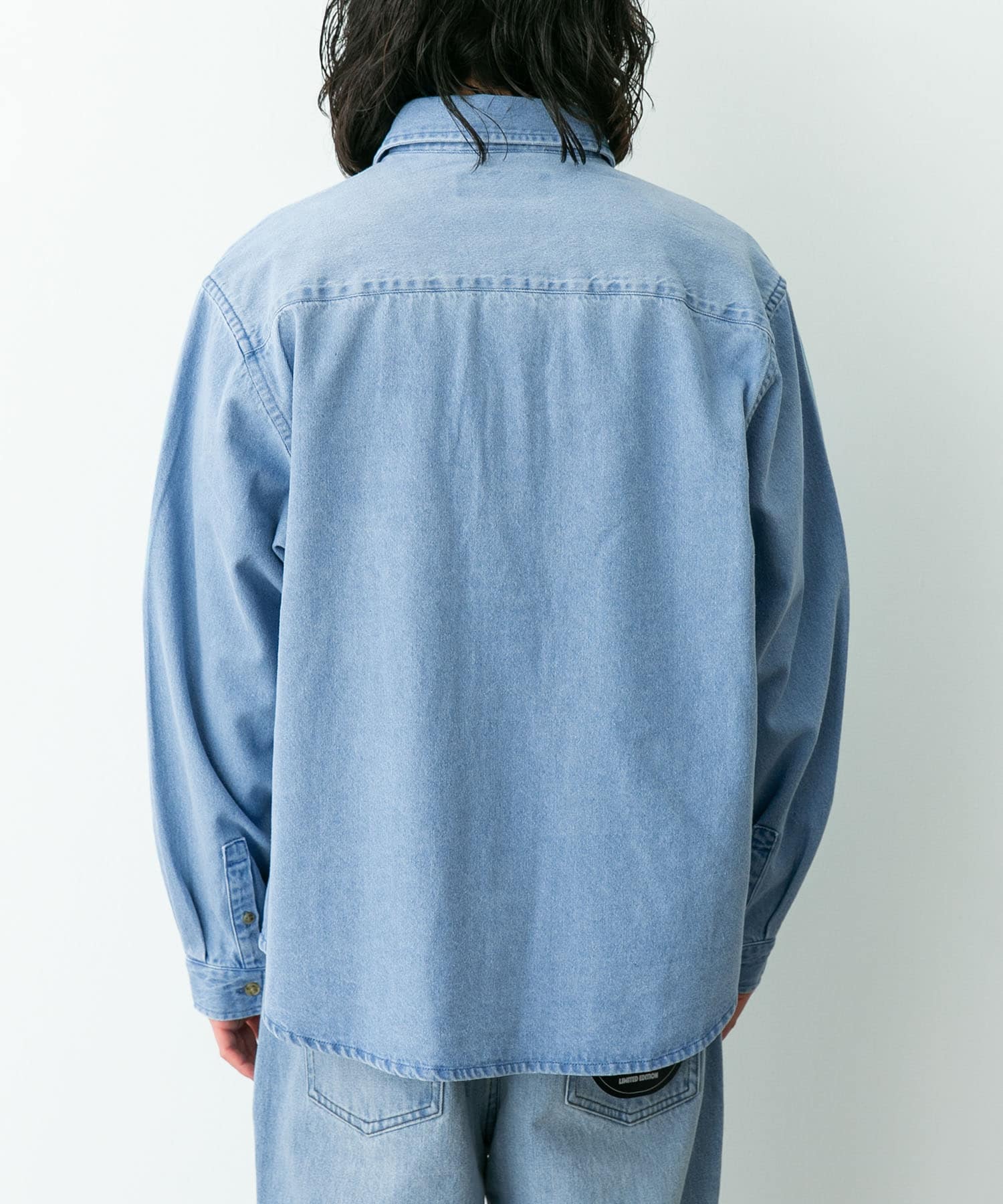 身長：180cm 体重：60kg サイズ：L