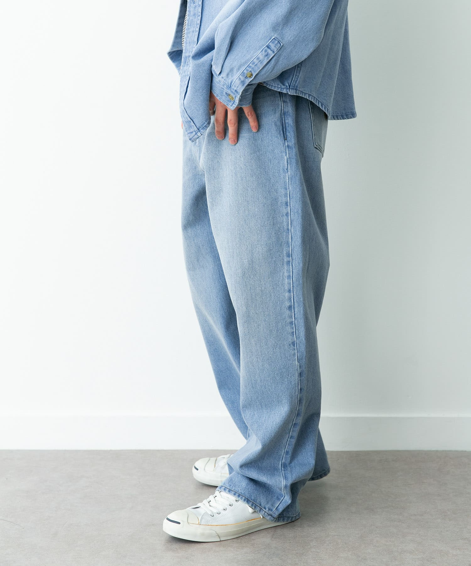 身長：180cm 体重：60kg サイズ：L