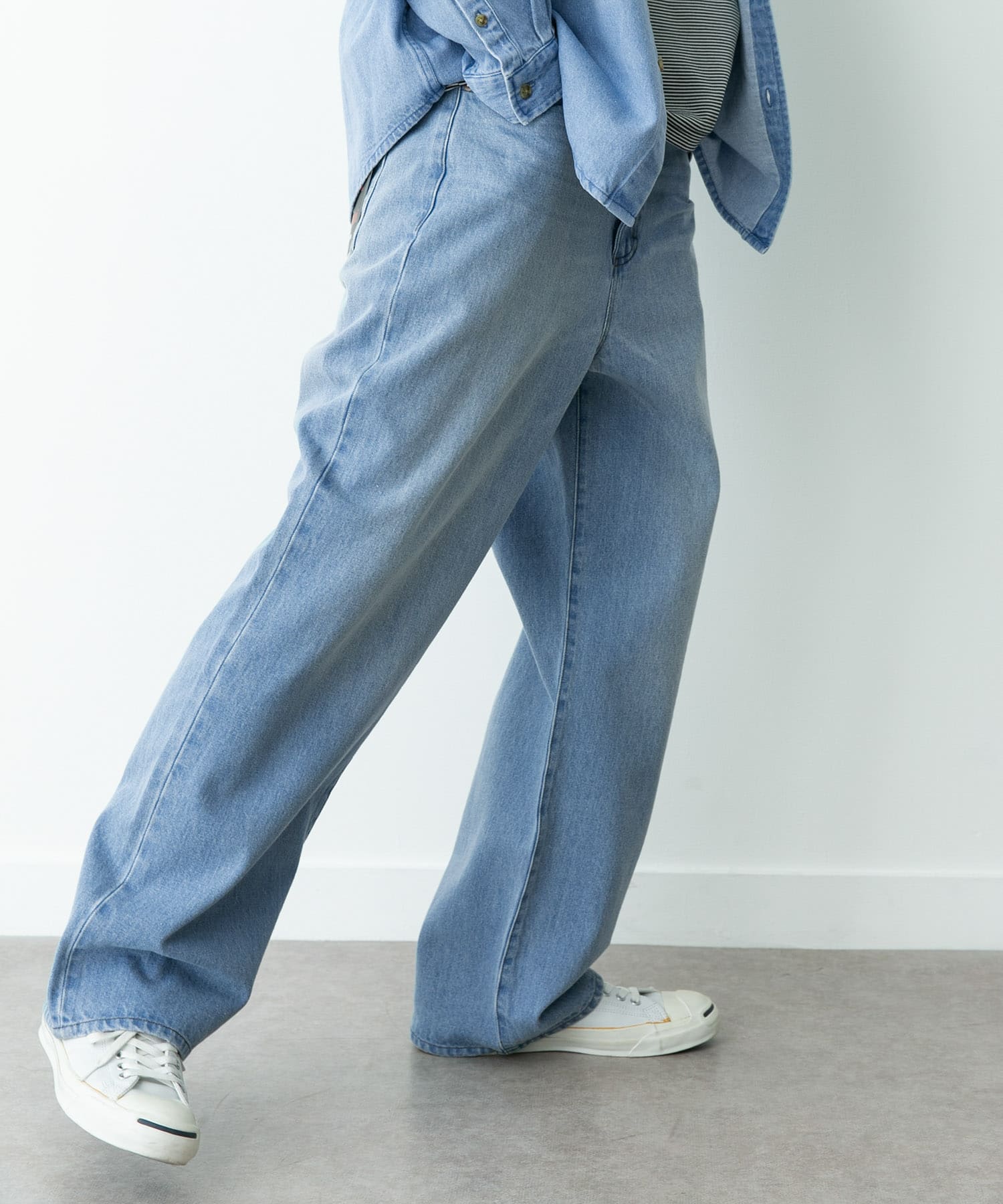 ライトインディゴ