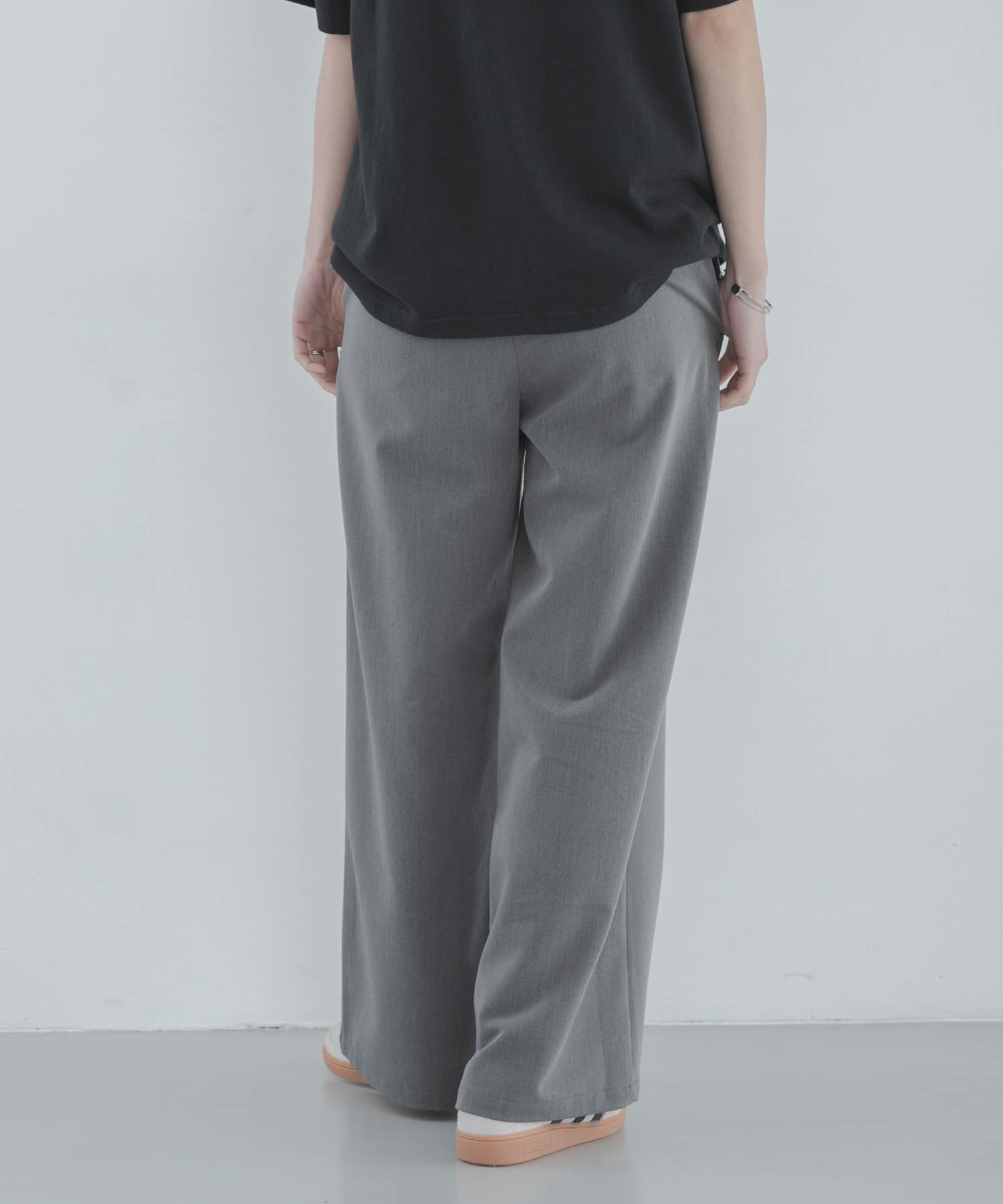 身長：167cm サイズ：38