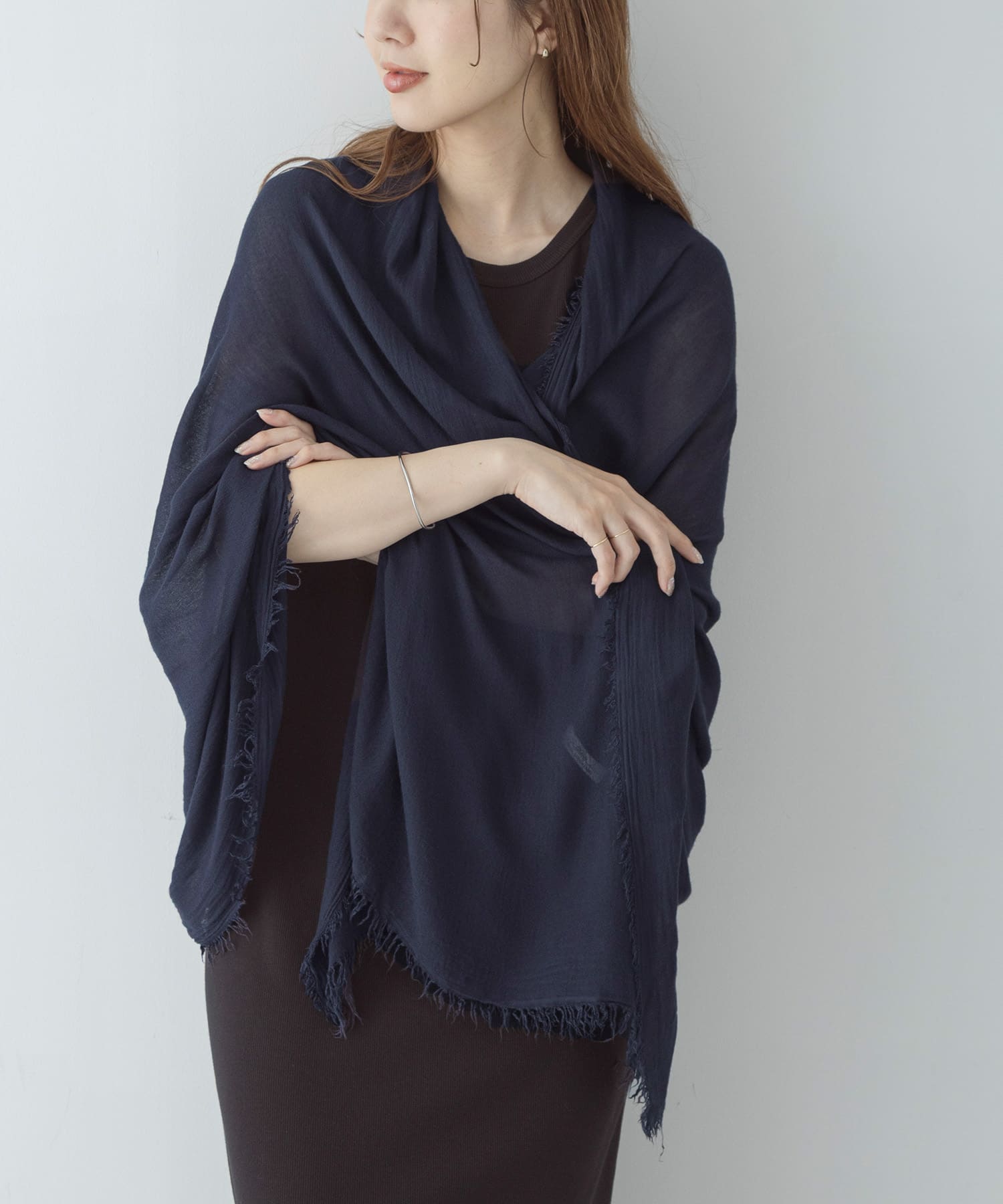 イタリア製なめらかレーヨンストール ネイビー One