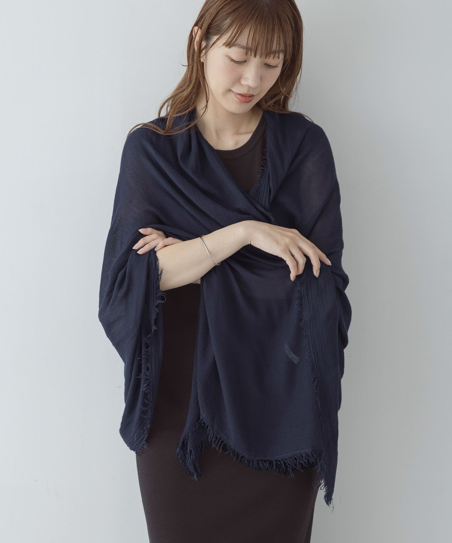 イタリア製なめらかレーヨンストール ネイビー One