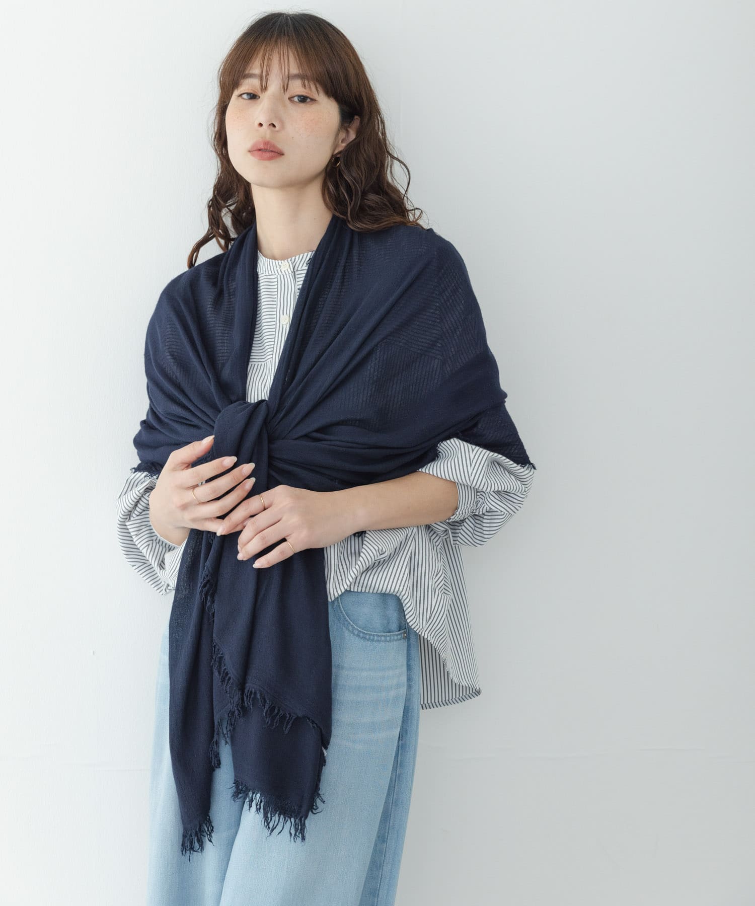 イタリア製なめらかレーヨンストール ネイビー One