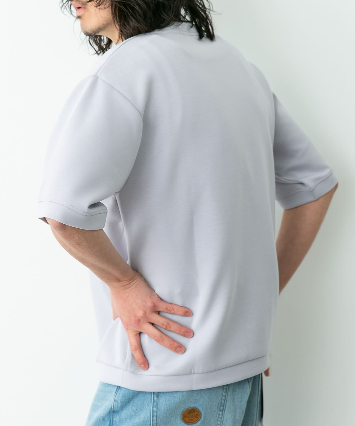 身長：180cm 体重：60kg サイズ：L