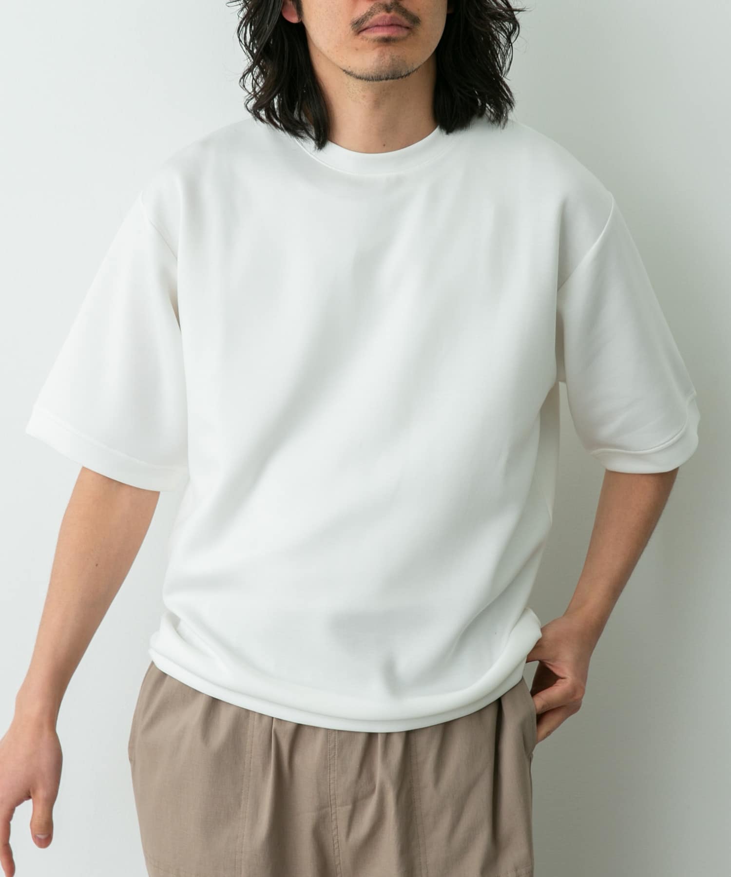 ホワイト