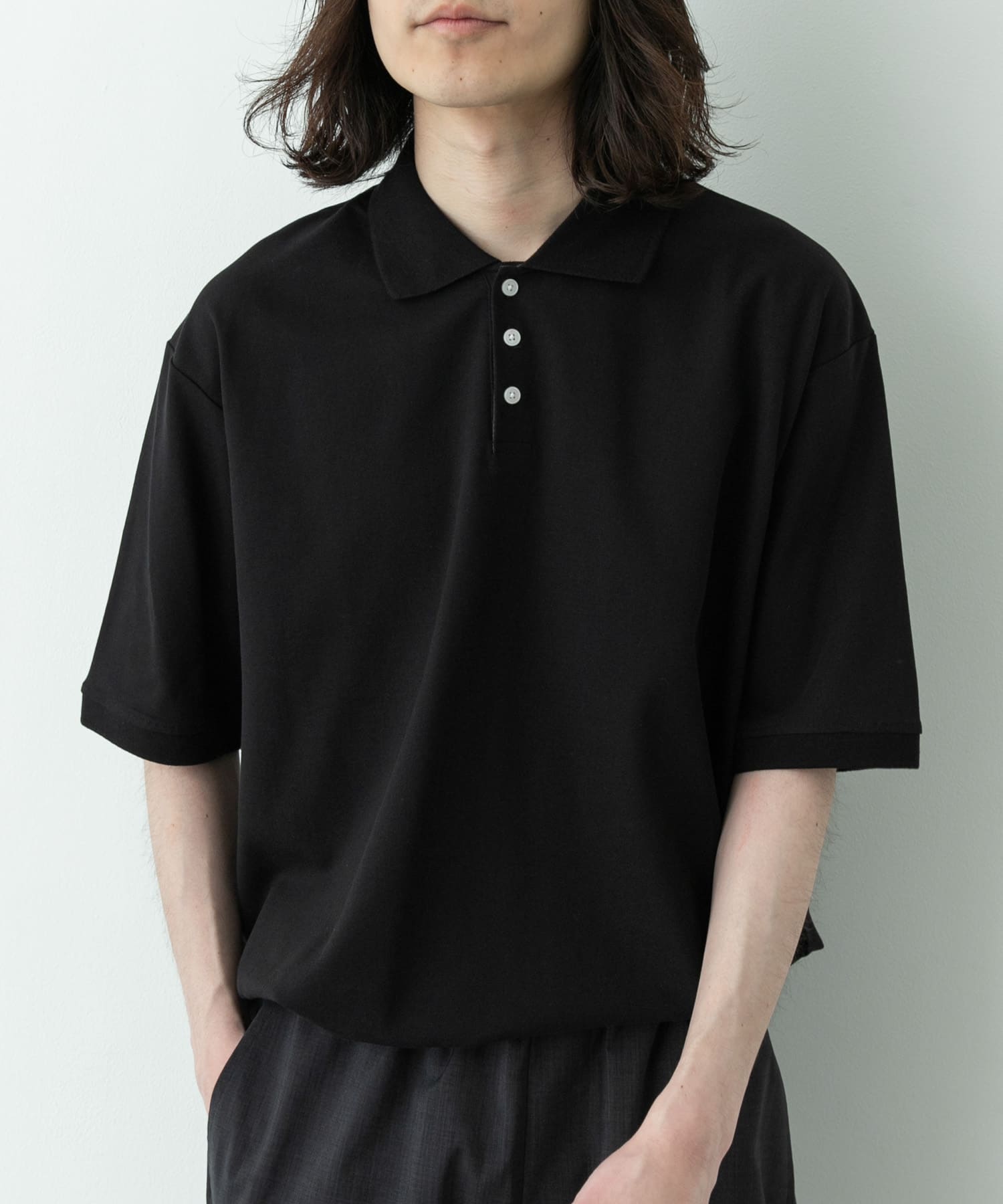 ブラック