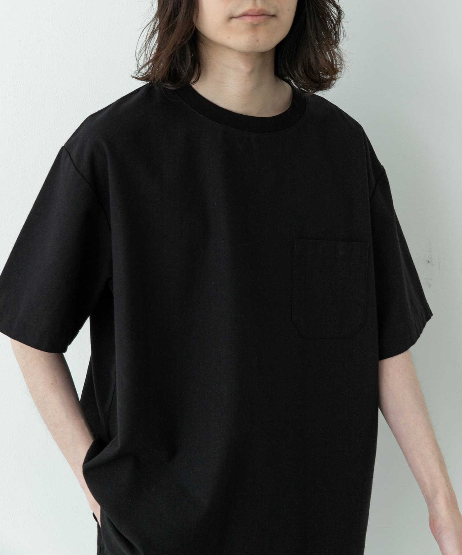 接触冷感リネン混ショートスリーブTシャツ