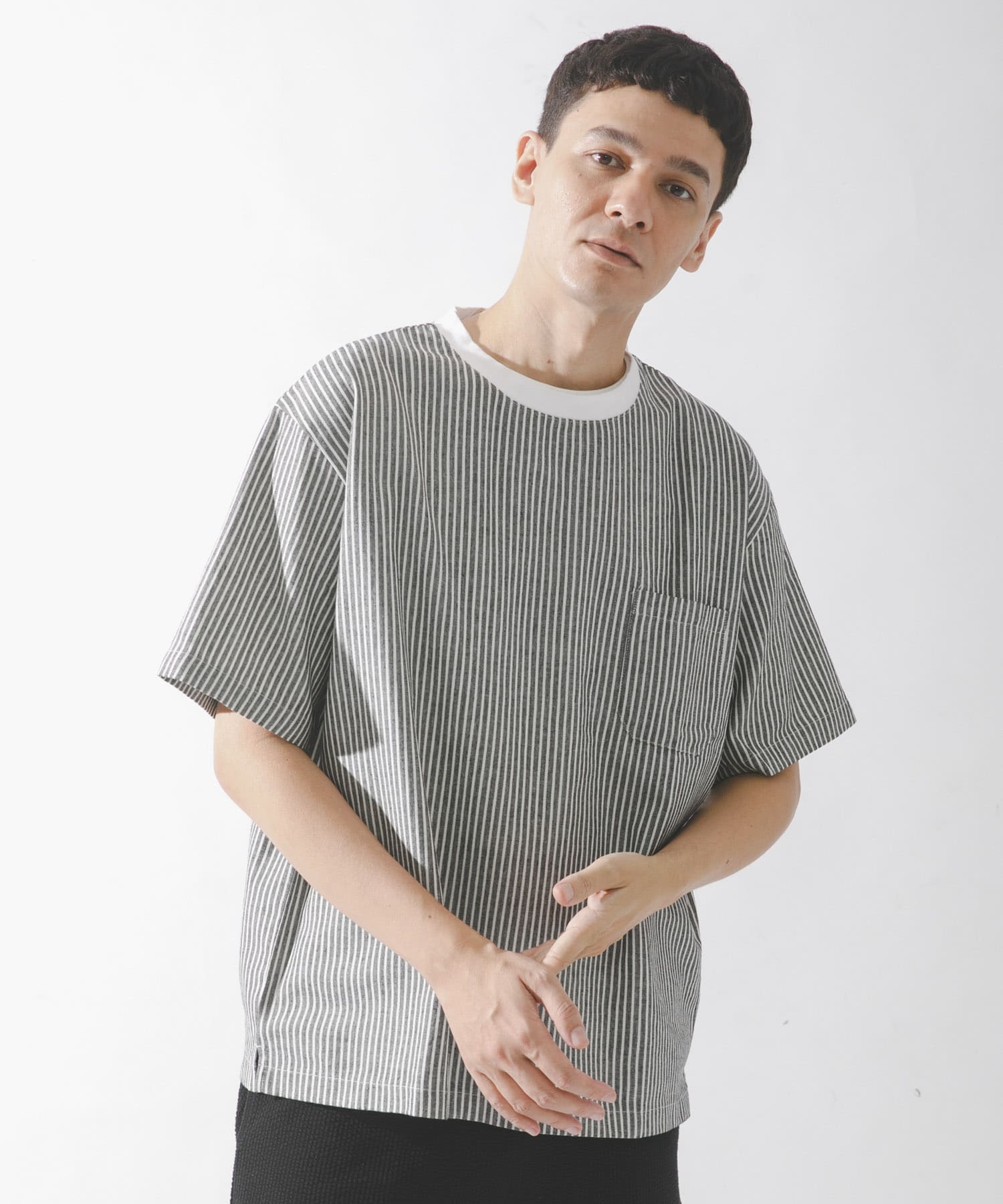 接触冷感リネン混ショートスリーブTシャツ