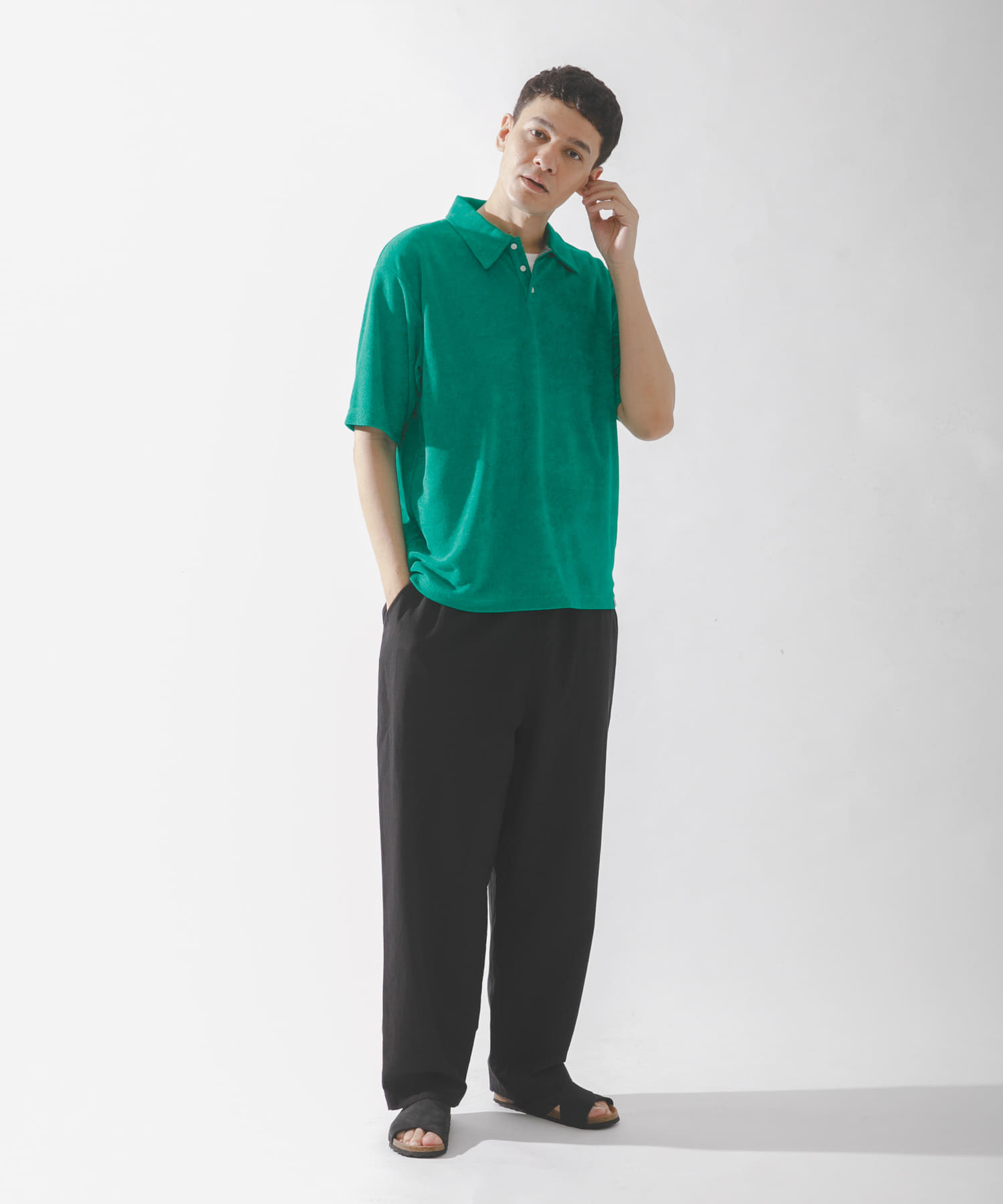 グリーン