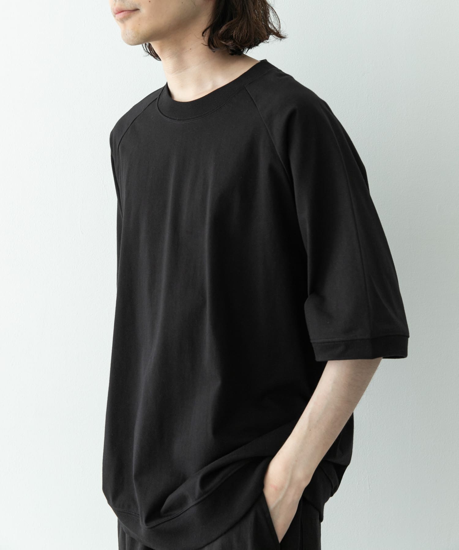 ブラック