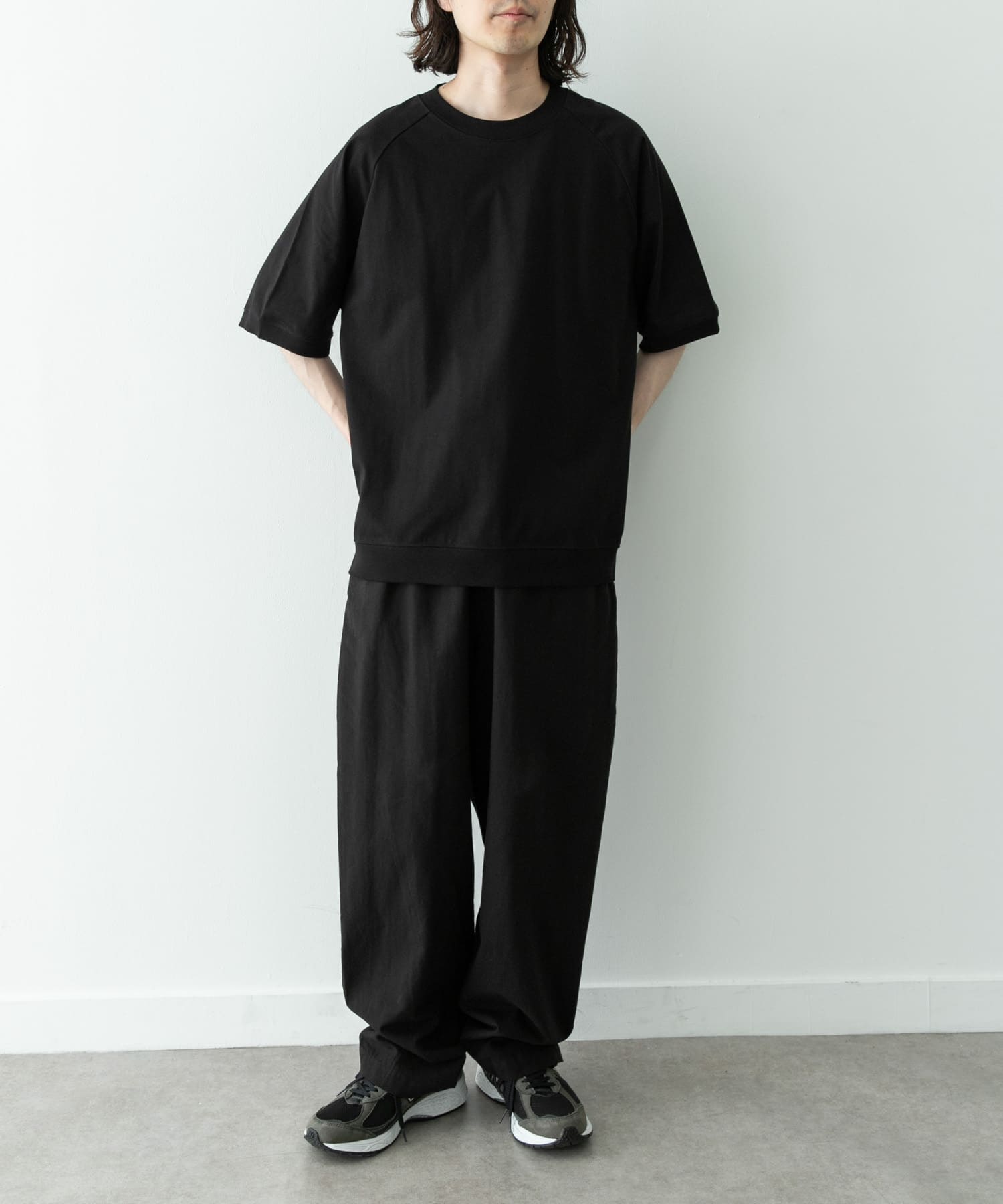 ブラック
