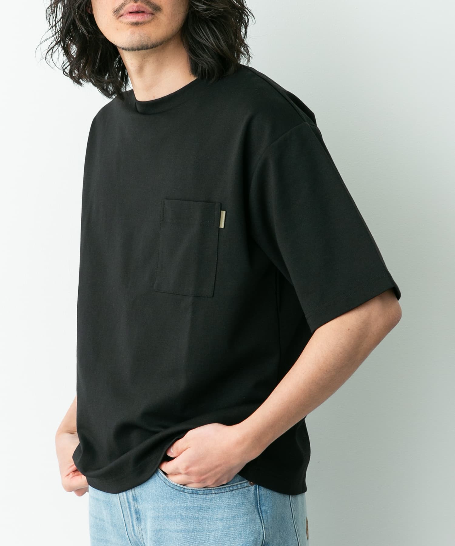 ブラック
