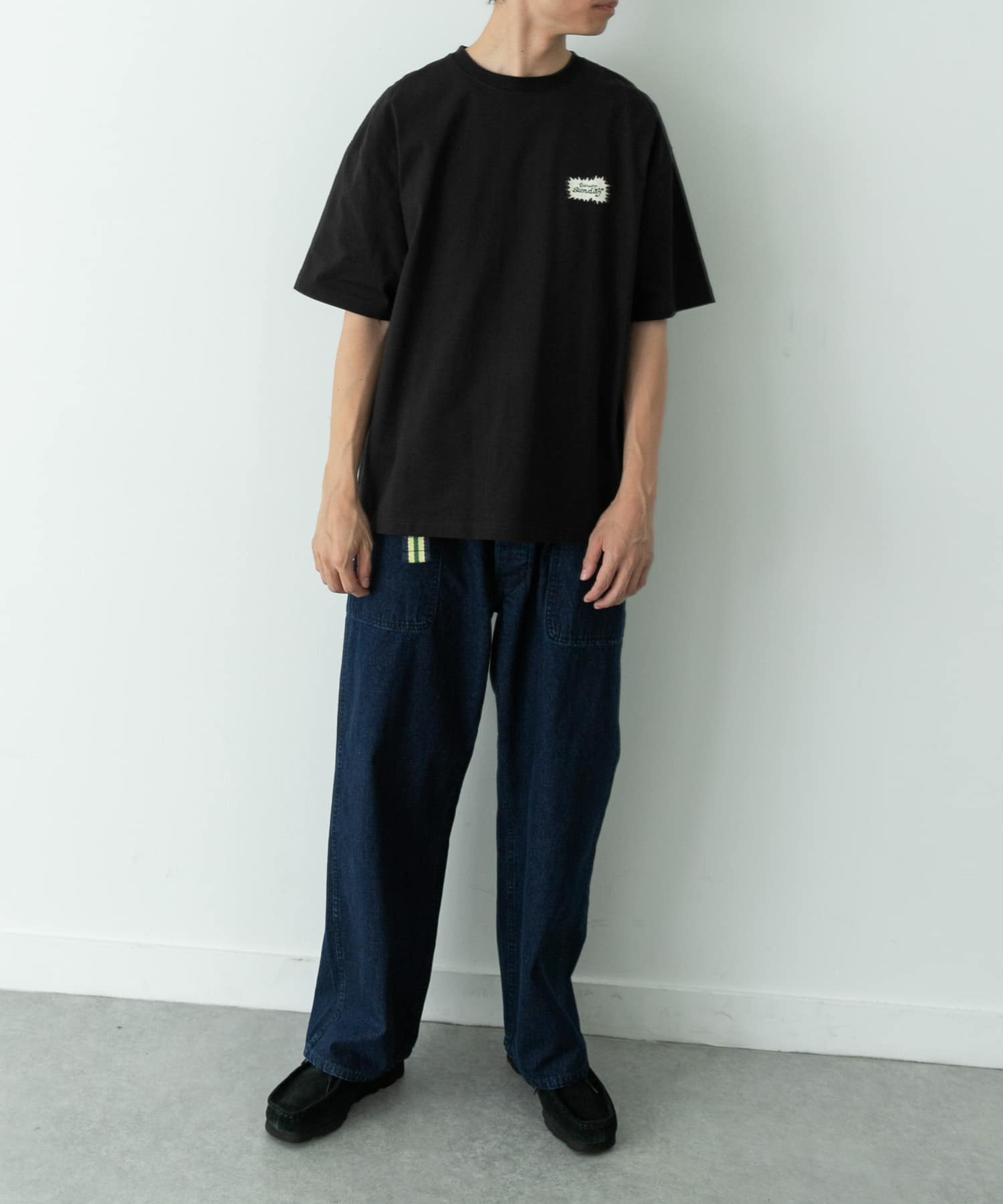 身長 : 179cm 体重 : 63kg 着用サイズ : L