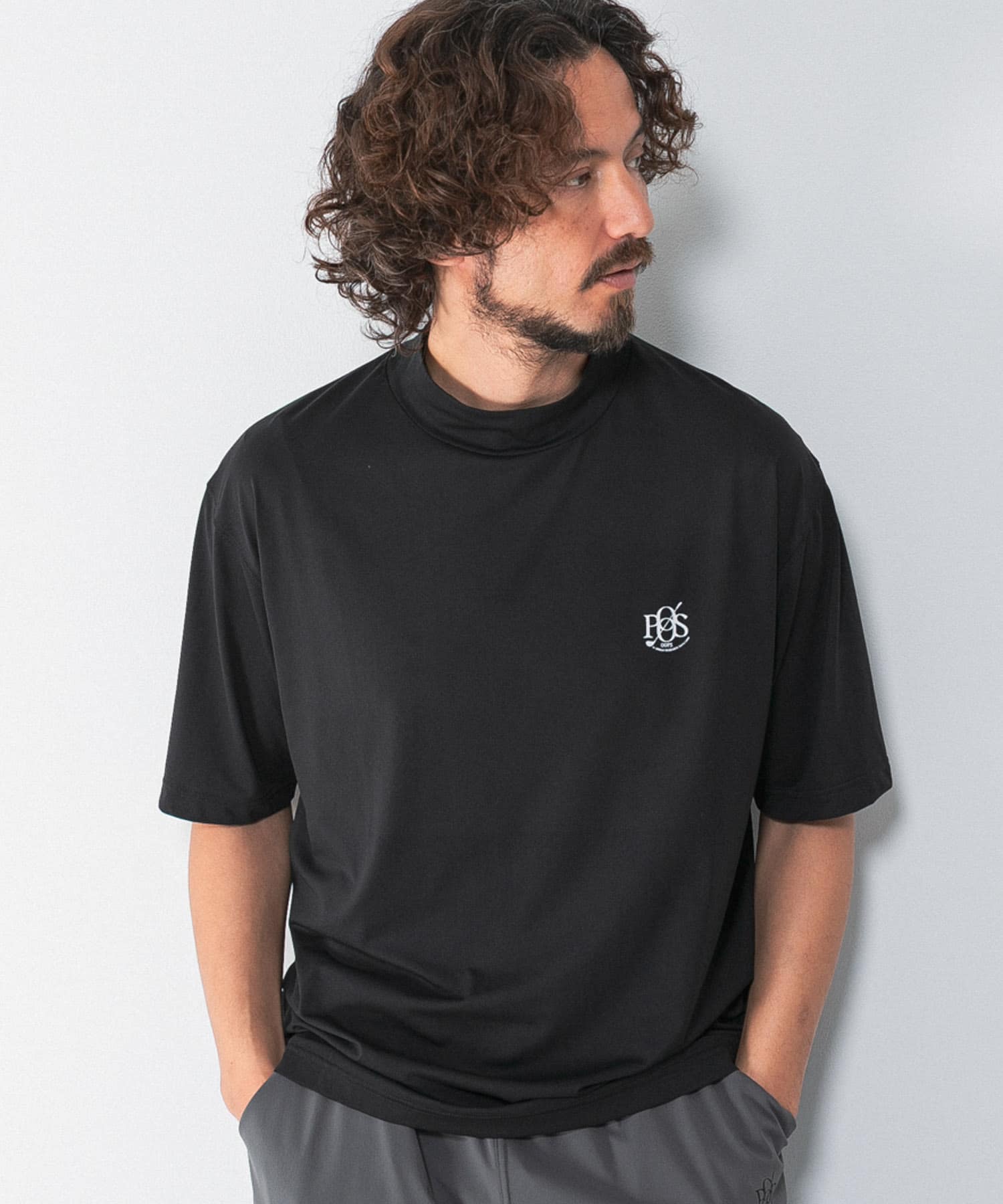 OOPS　吸水速乾モックネックTシャツ