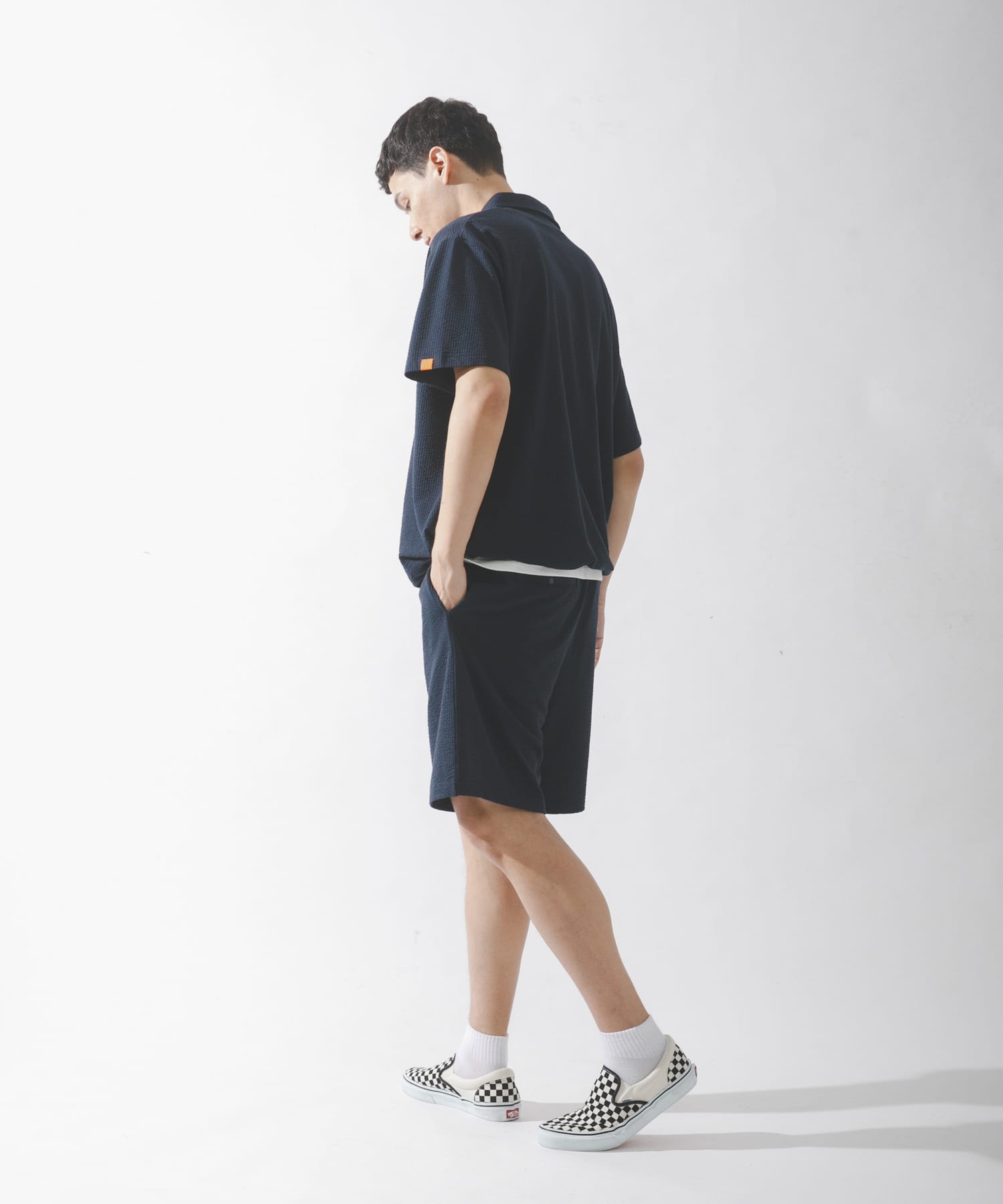 ネイビー