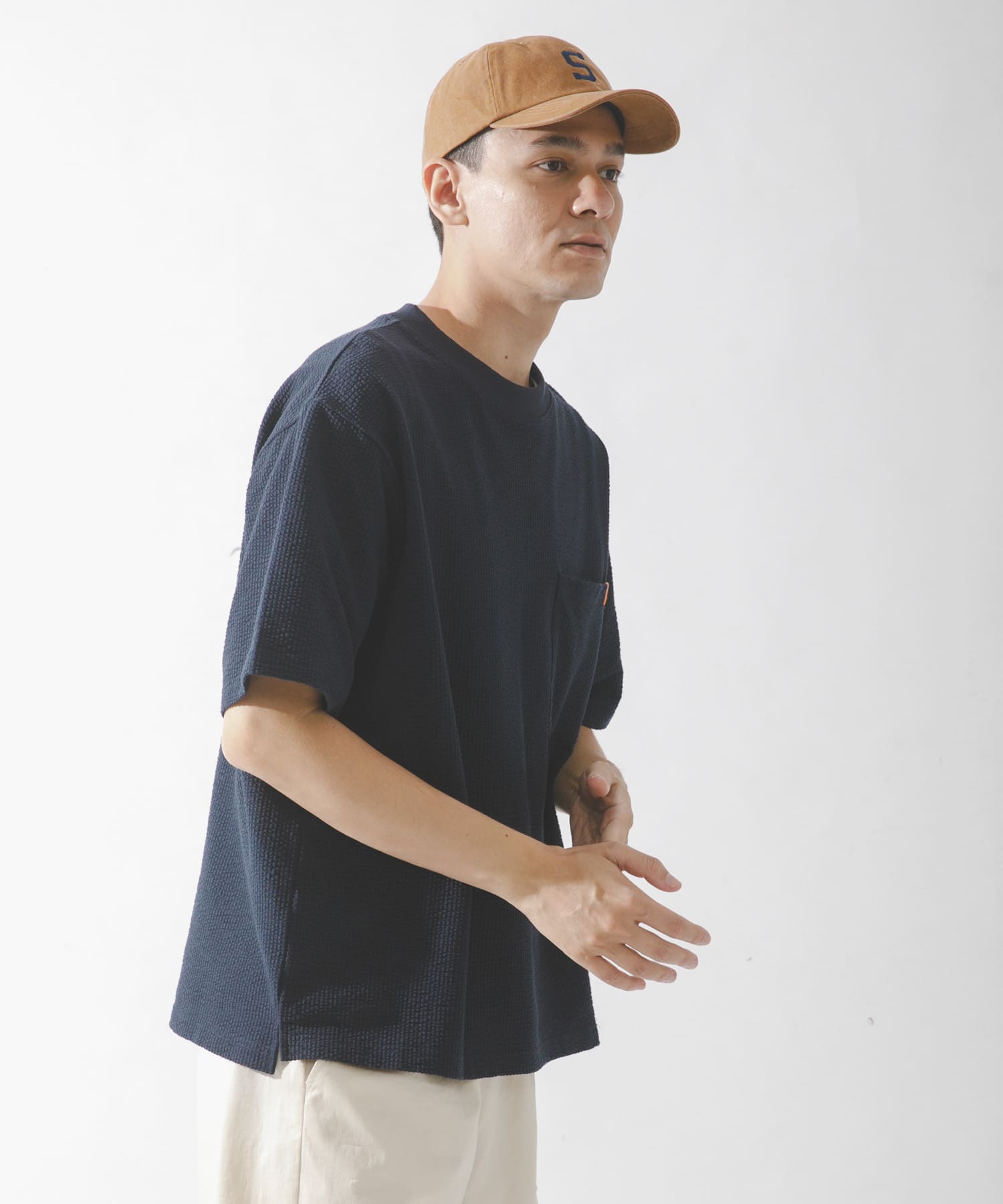 ネイビー
