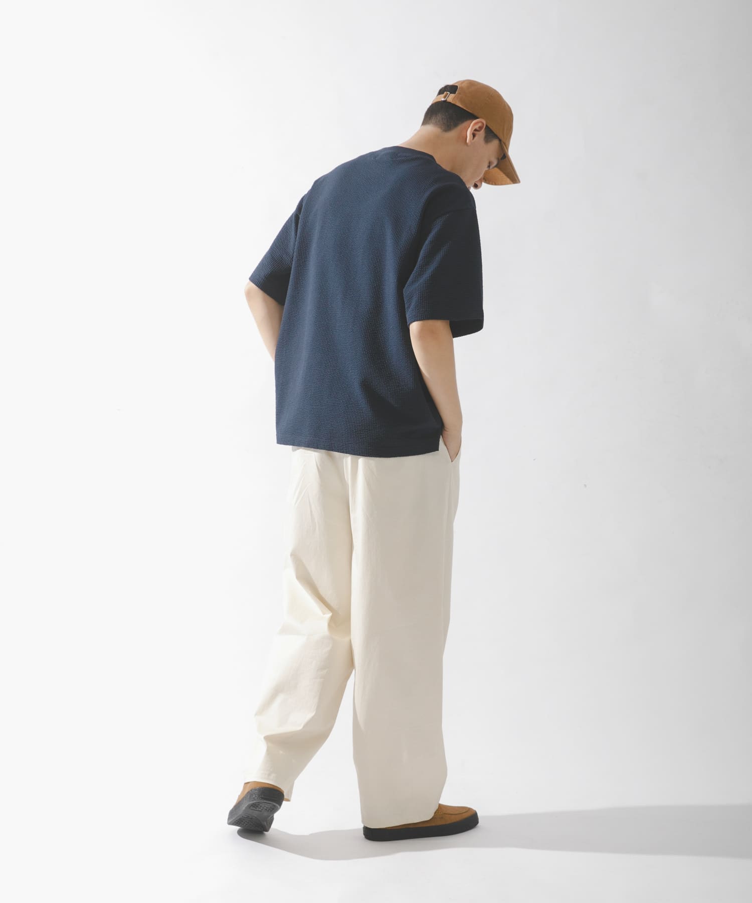 ネイビー