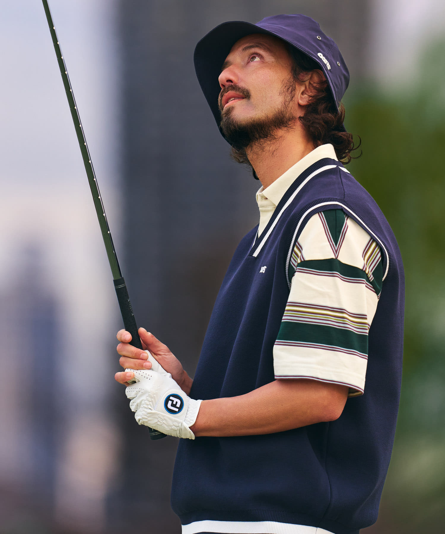 OOPS　ニットベスト