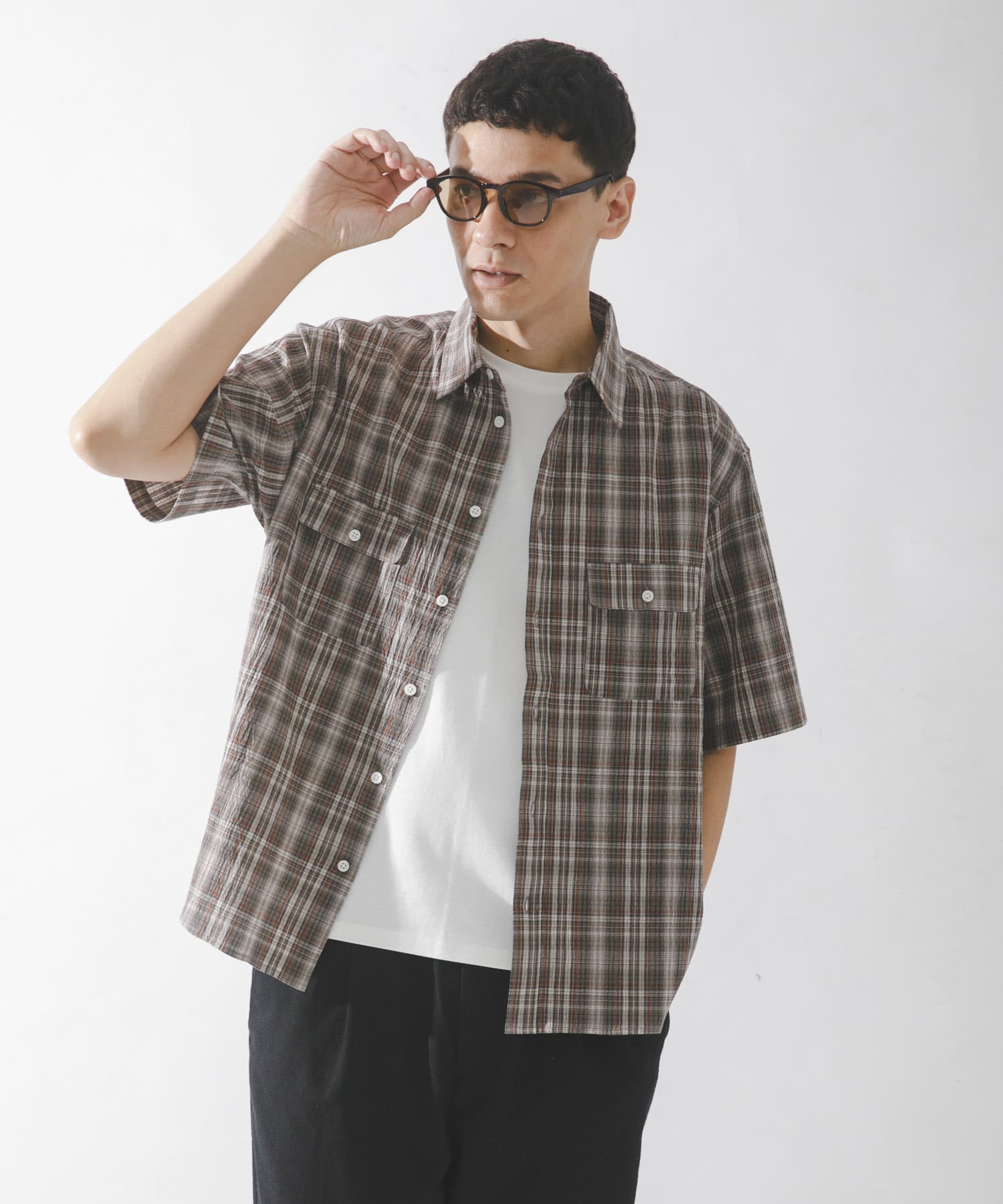 ブラウン