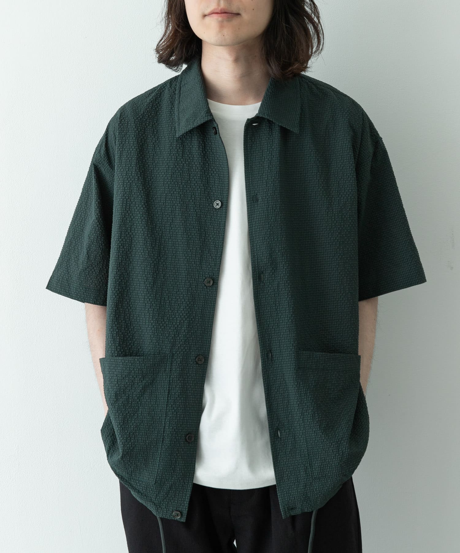 グリーン