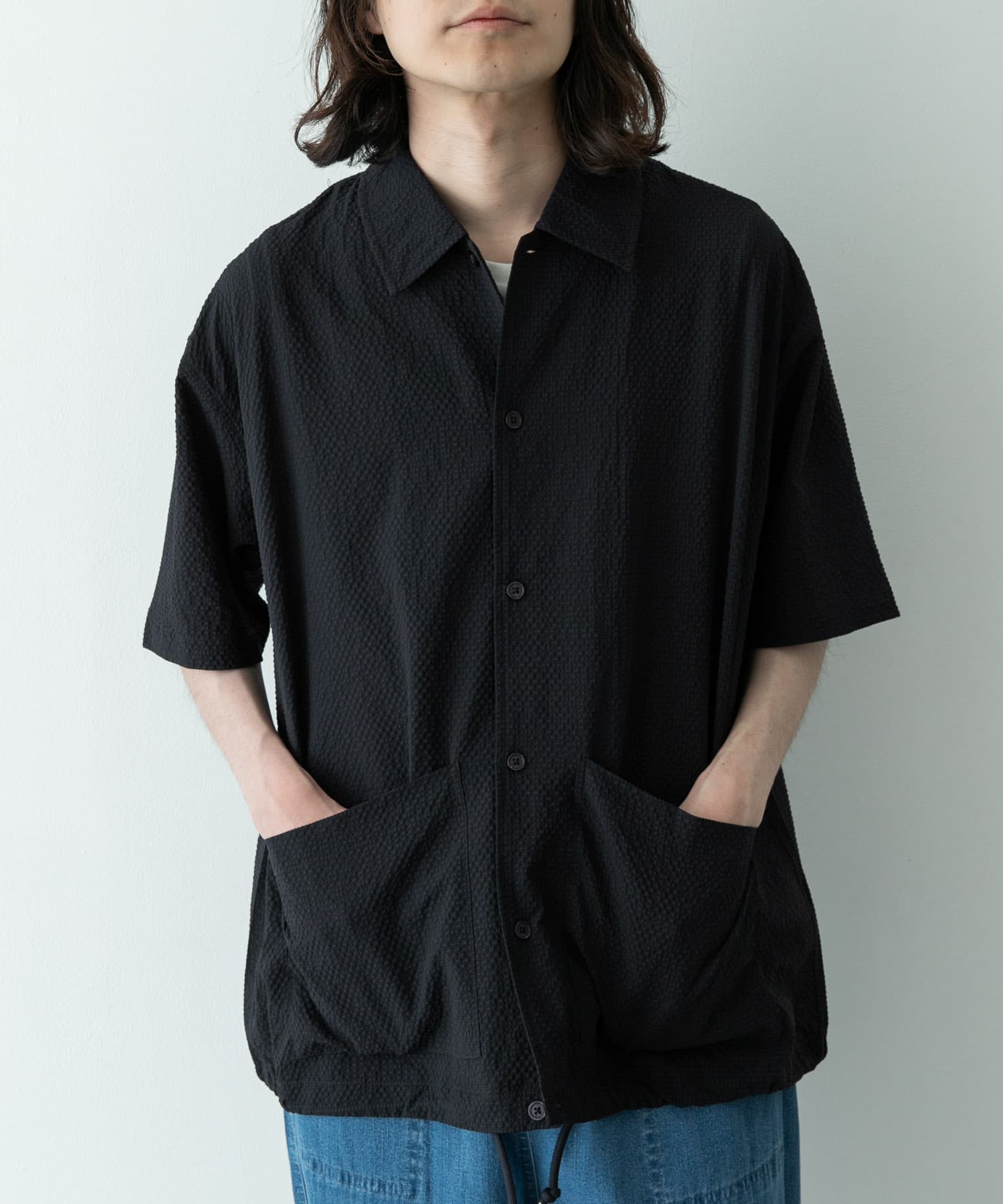 ネイビー