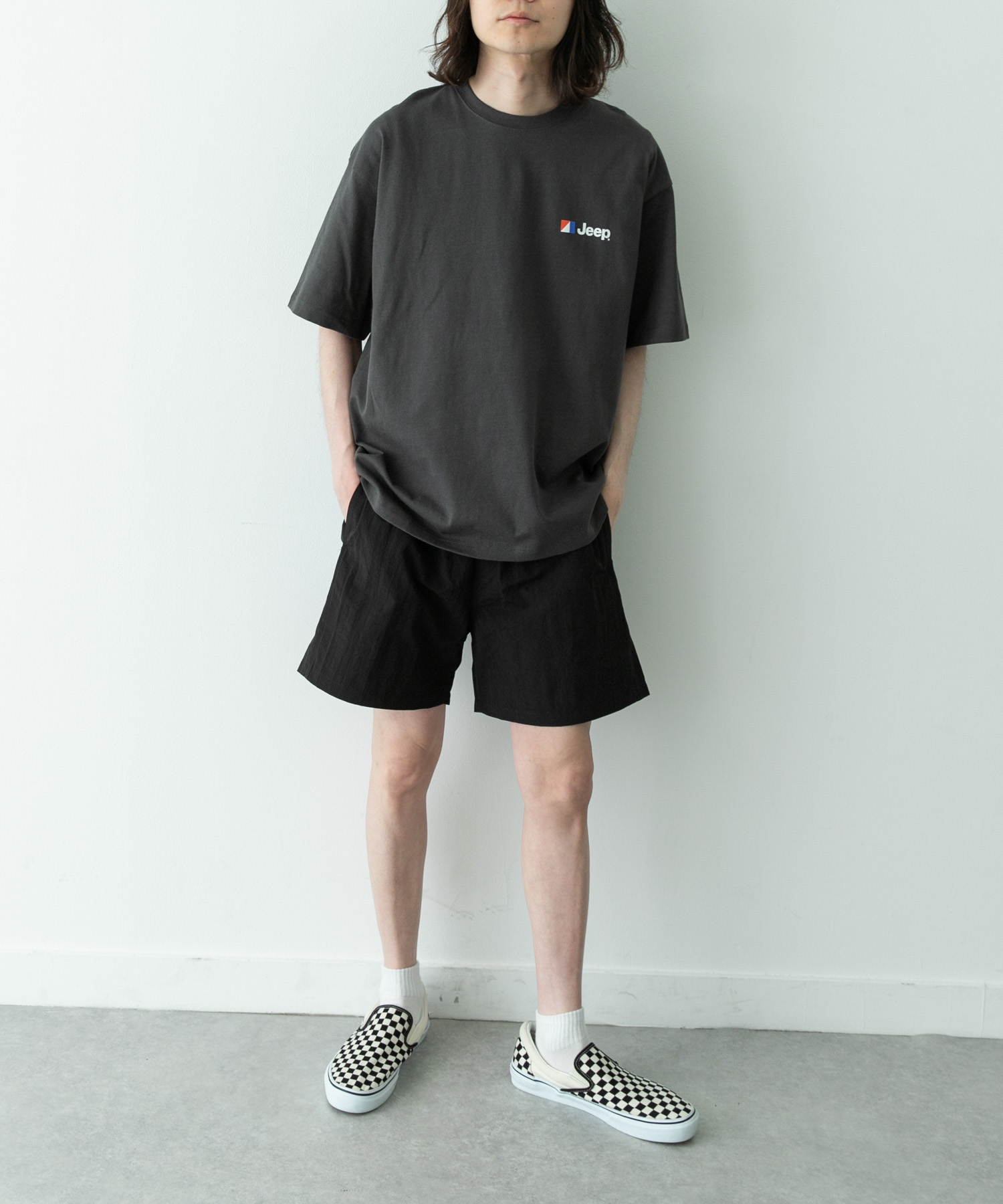 ブラック