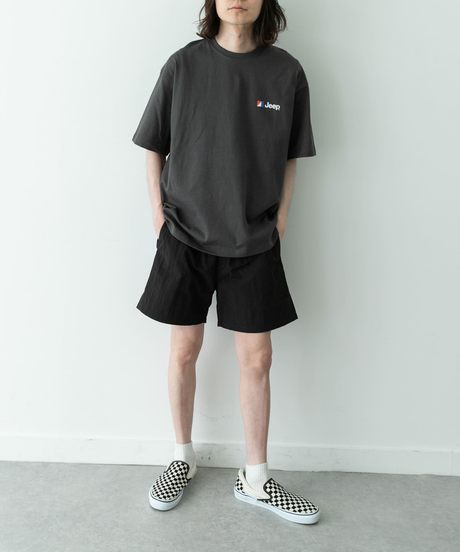 ブラック