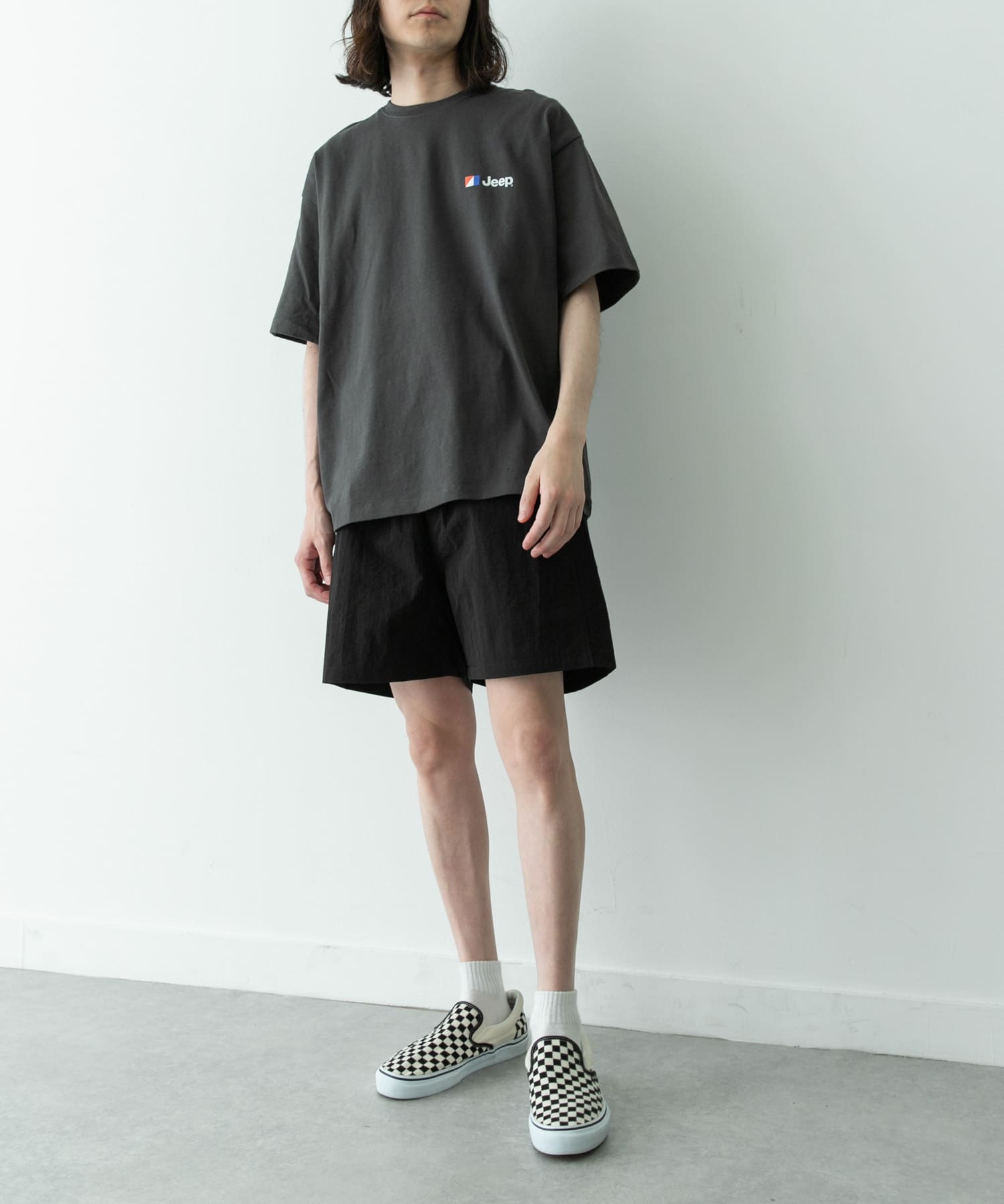 ブラック