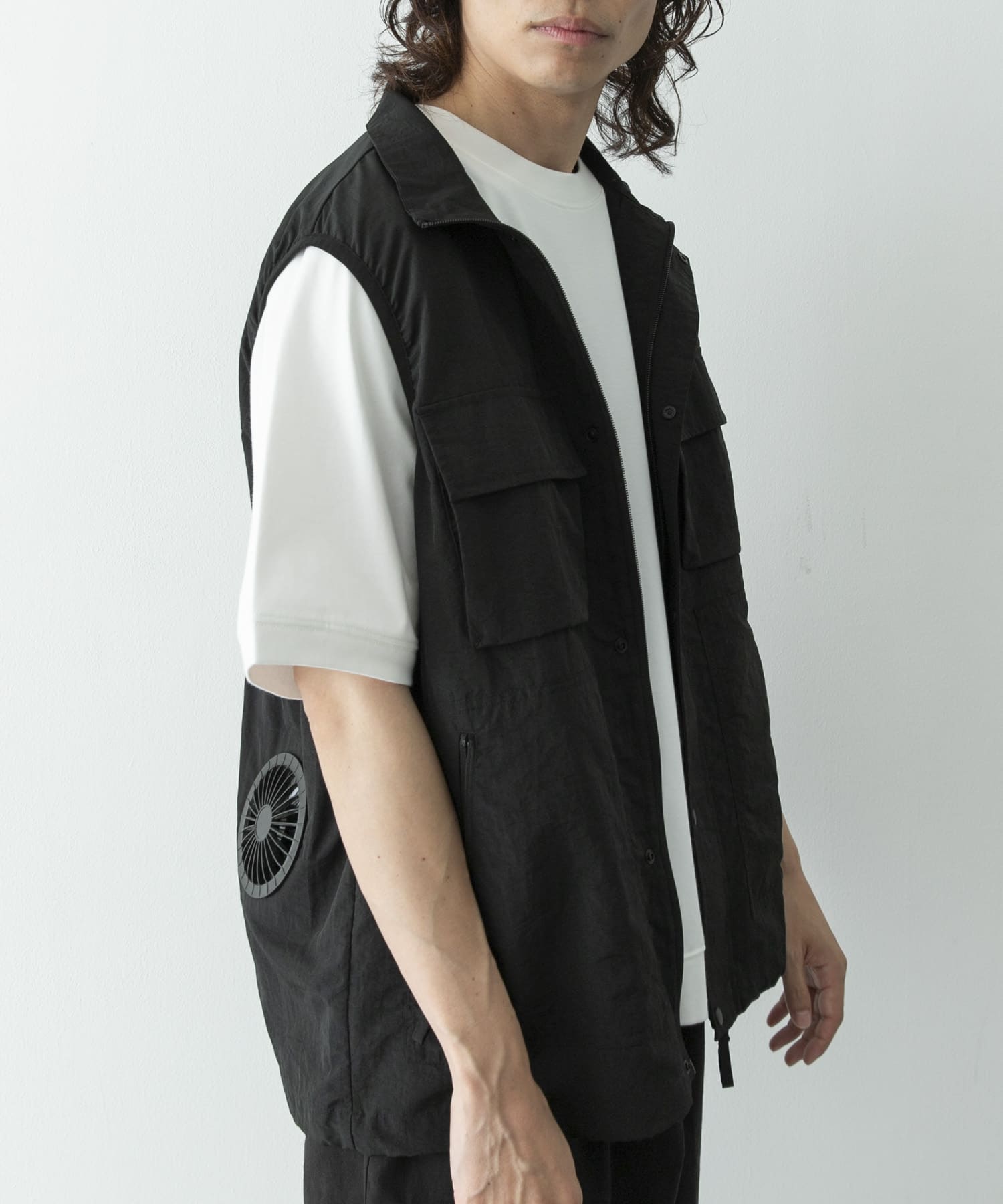 身長：179cm 体重：63kg サイズ：L