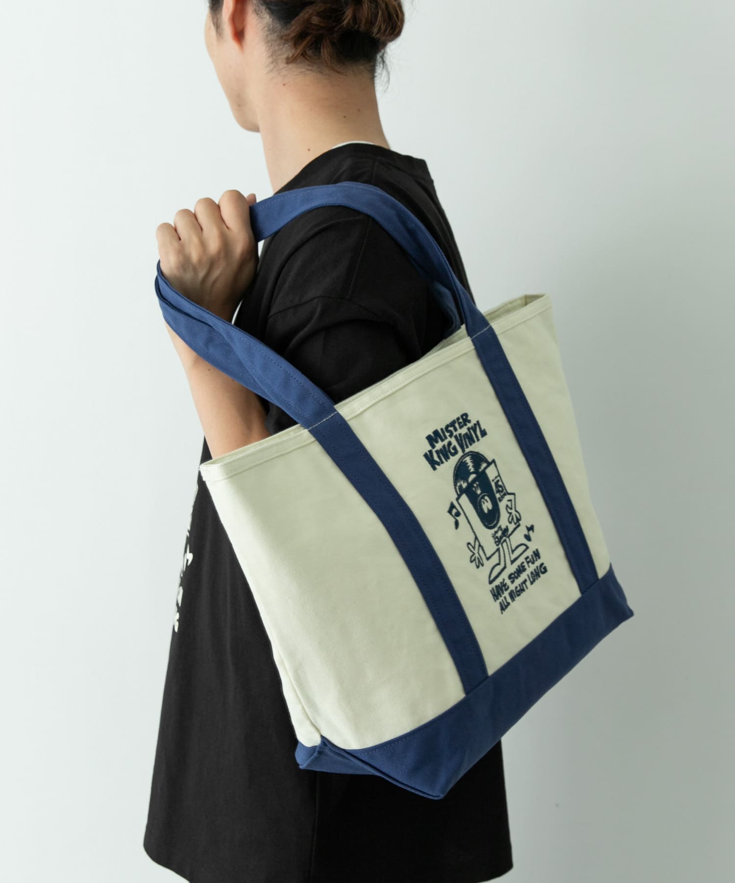 ホワイトxネイビー