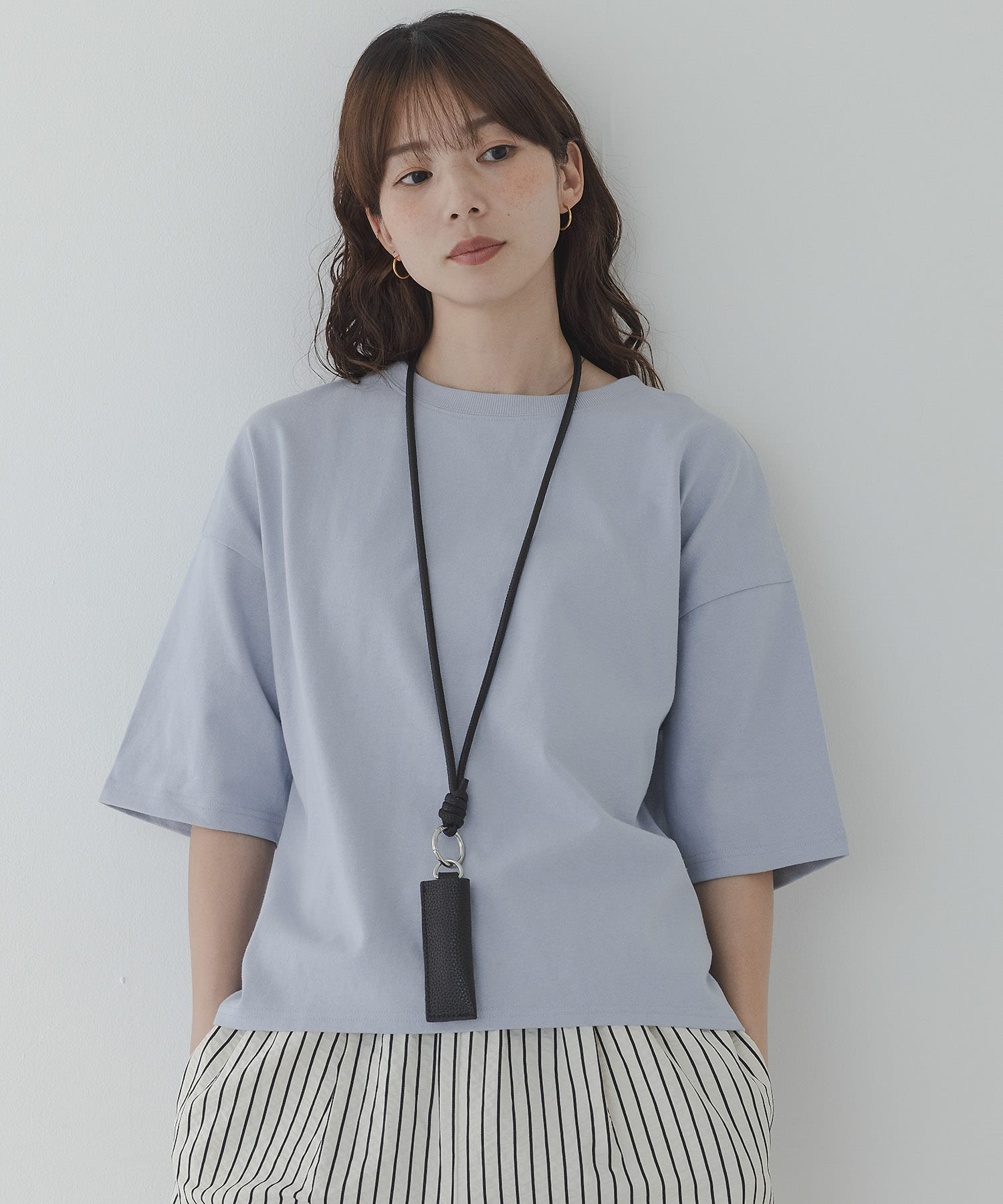 ブルー