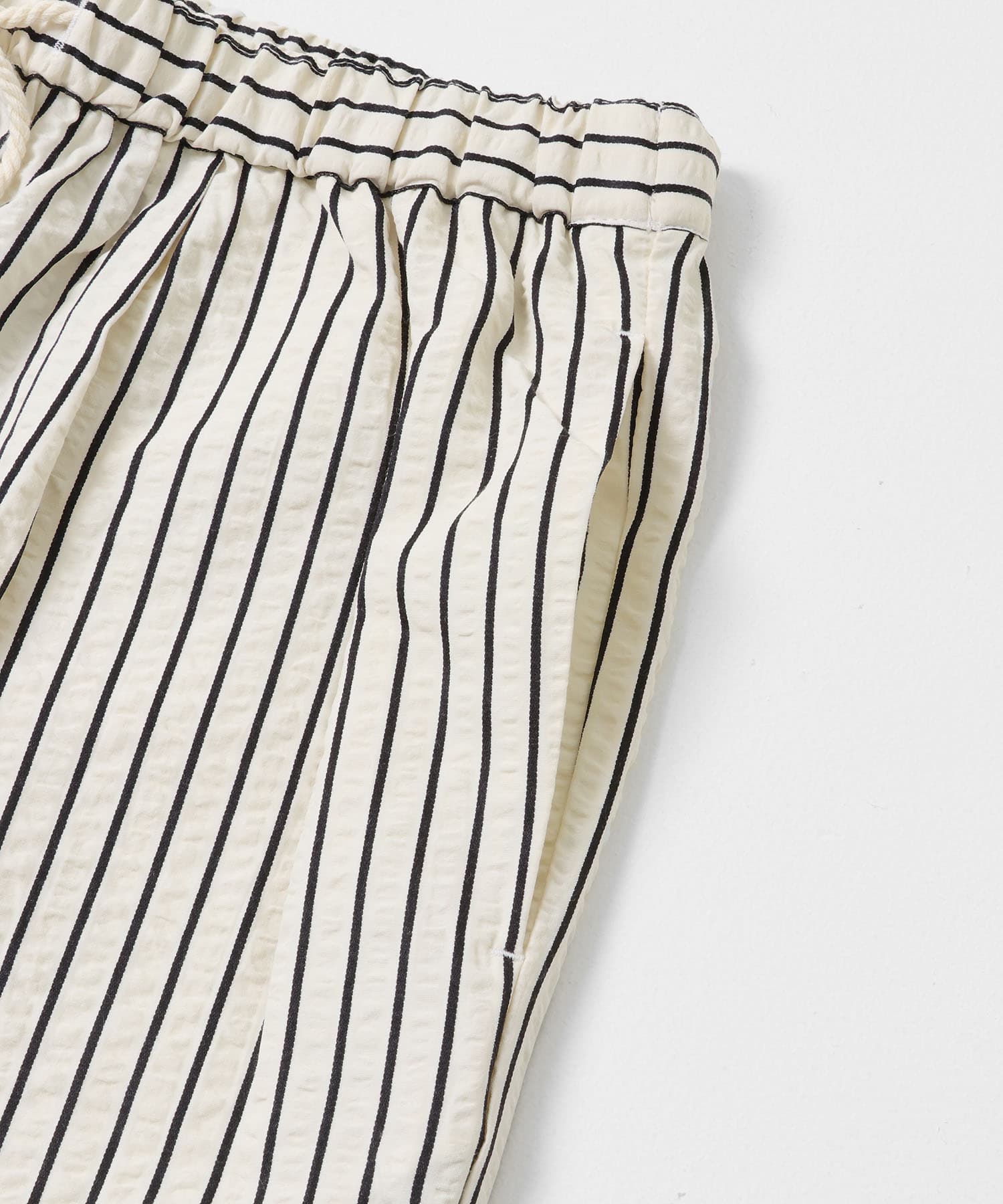 ストライプセミワイドイージーパンツ オフ Free