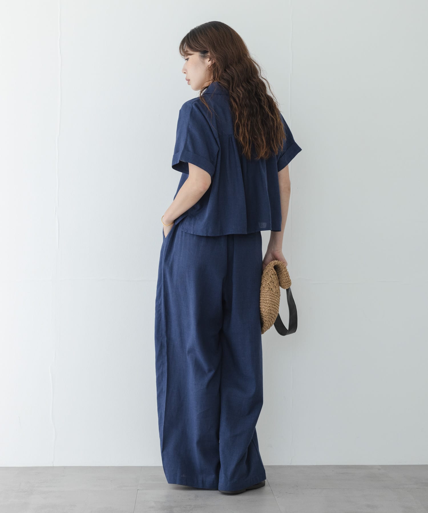 ネイビー