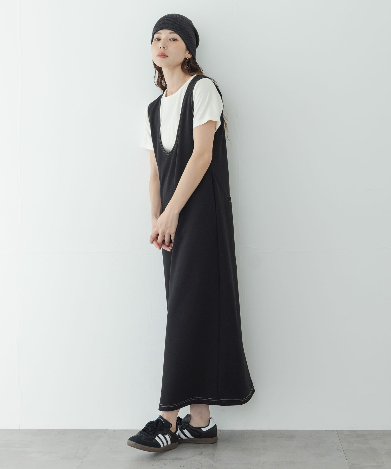 Uネックジャンパースカート