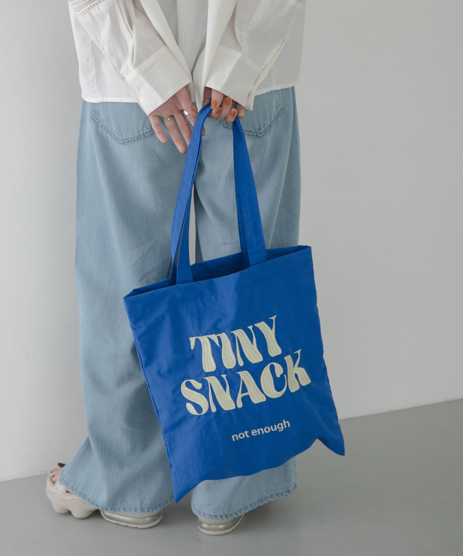 ナイロン刺繍トートバッグ