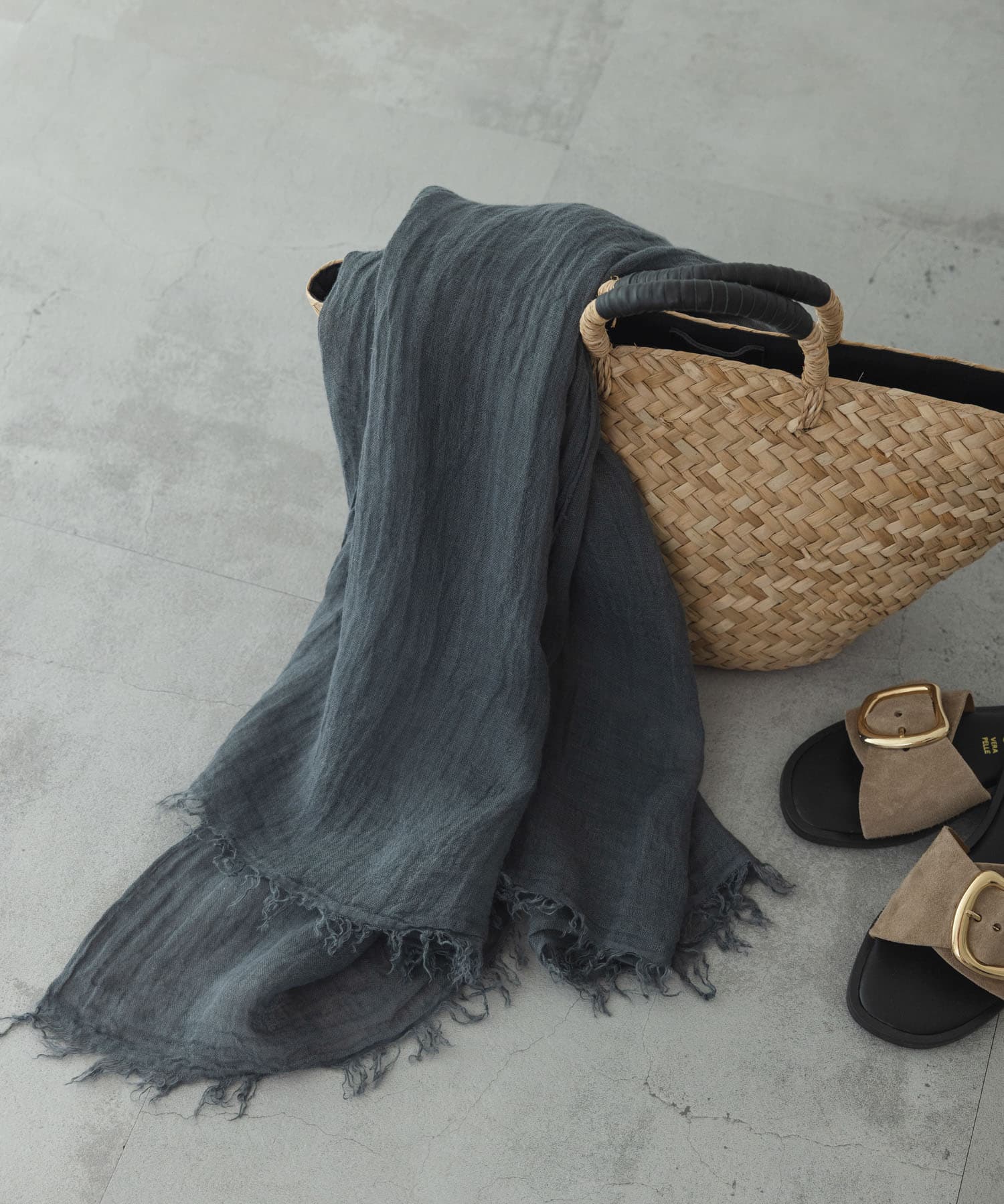イタリア製リネンストール グレー One