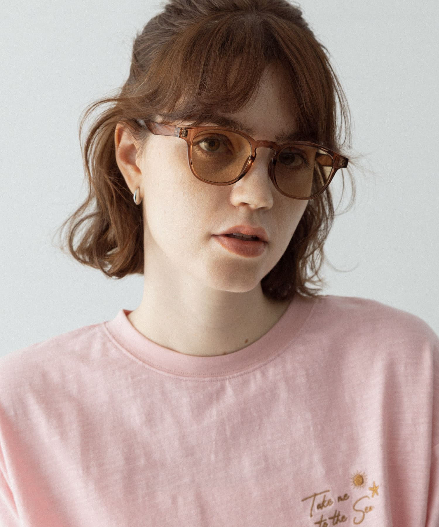 ライトブラウン