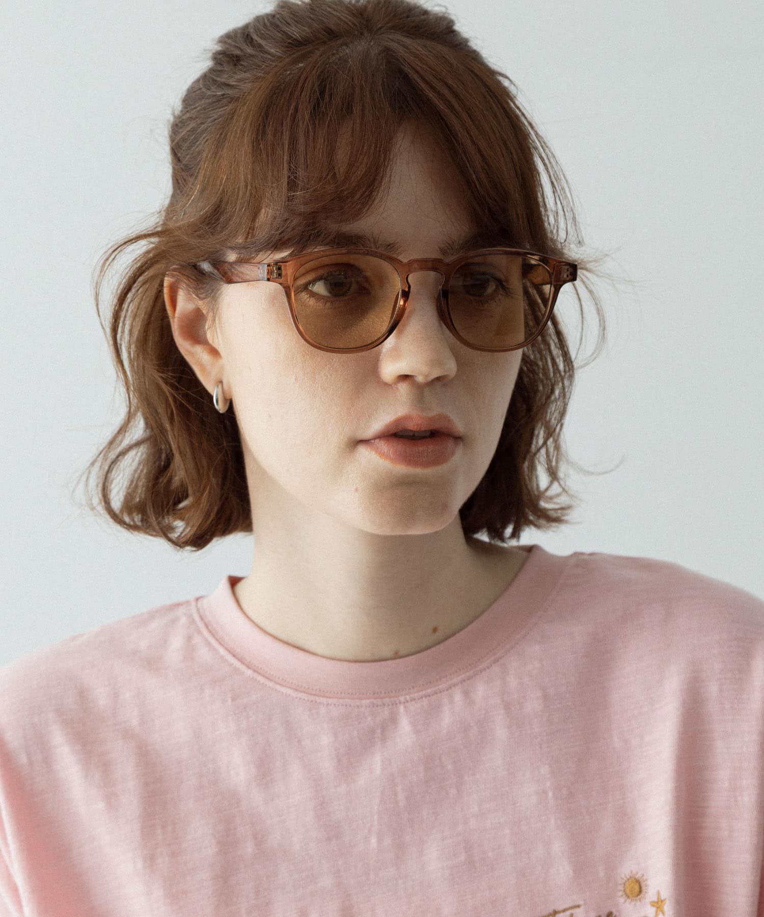 ライトブラウン