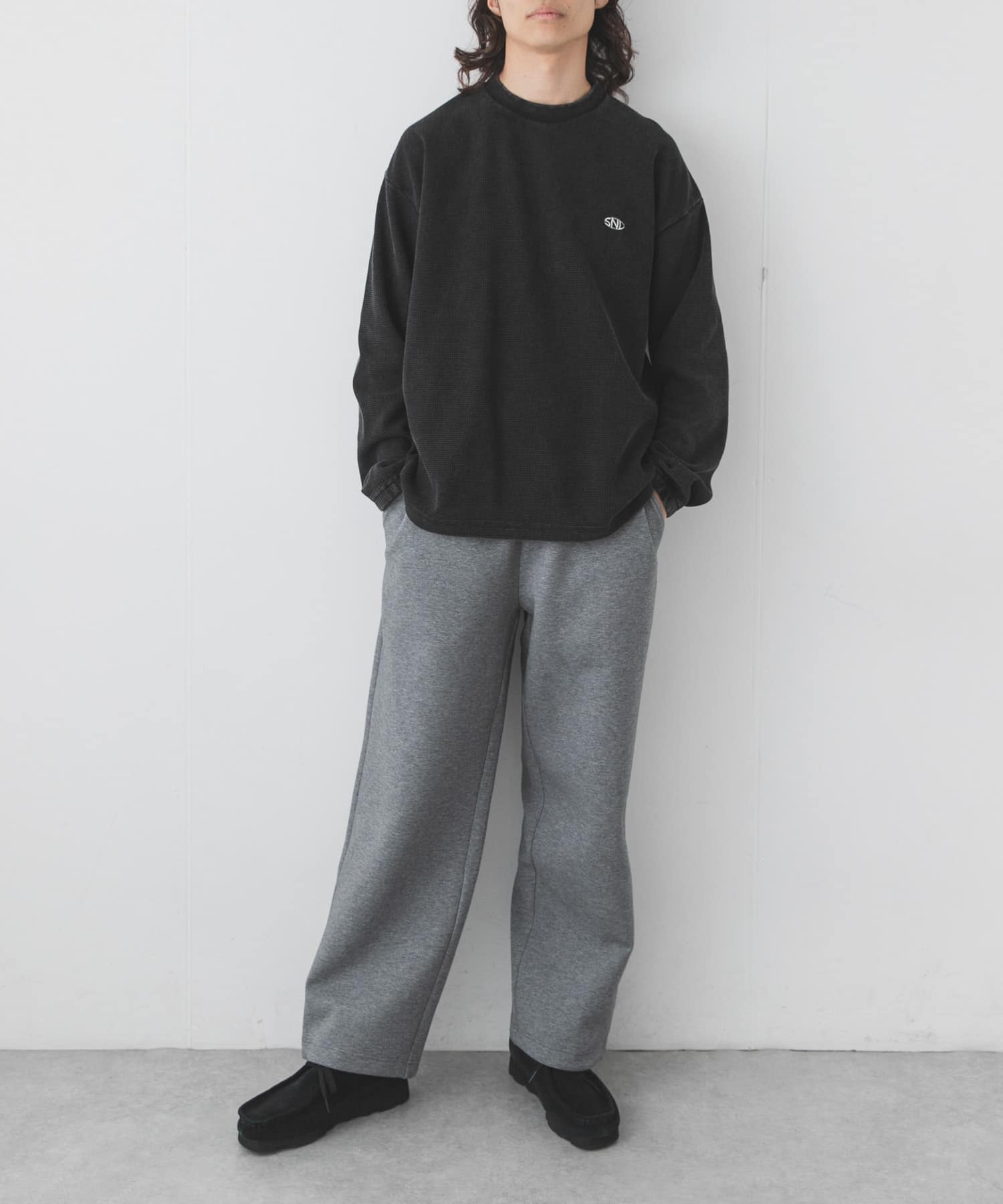 ブラック