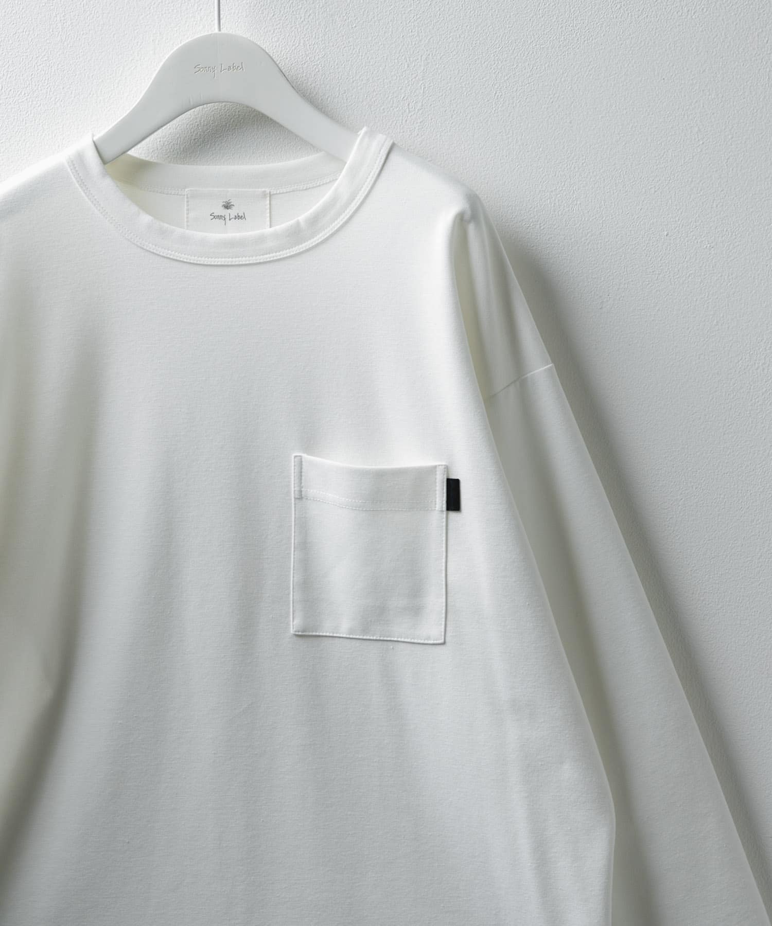 ポンチポケット付ロングスリーブTシャツ
