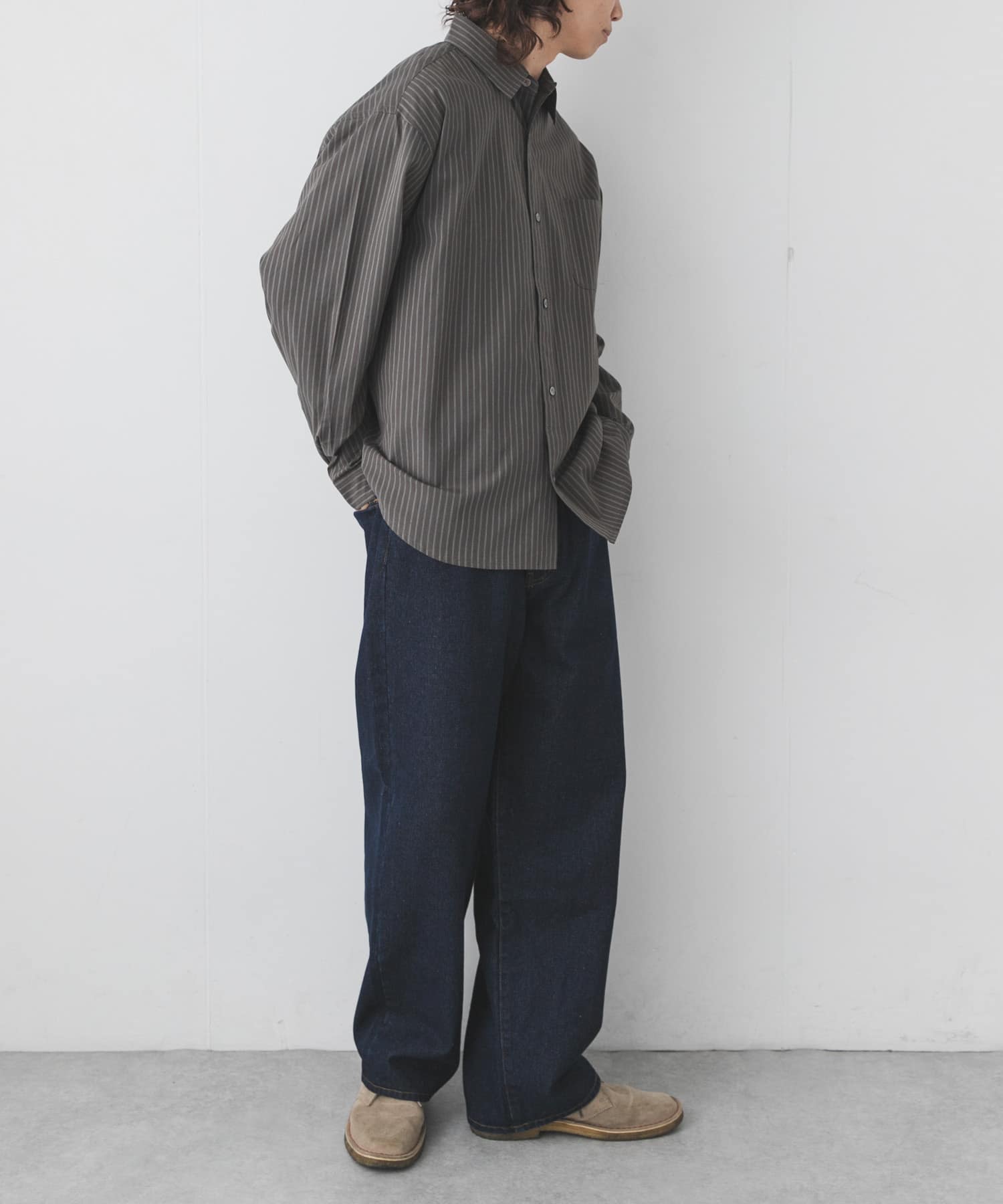 身長：179cm 体重：63kg サイズ：L
